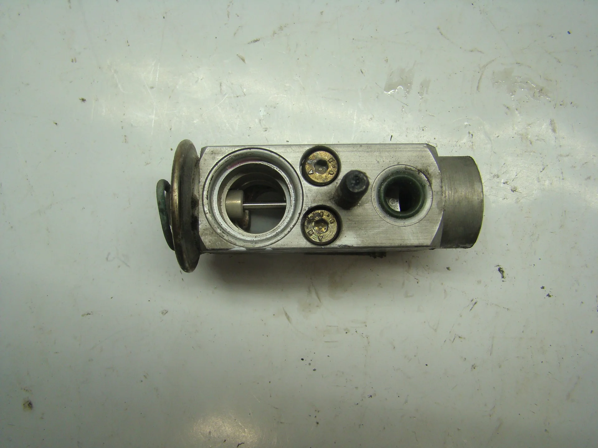 Клапан кондиционера Mercedes-Benz W210 112 A2108300084 - миниатюра 2