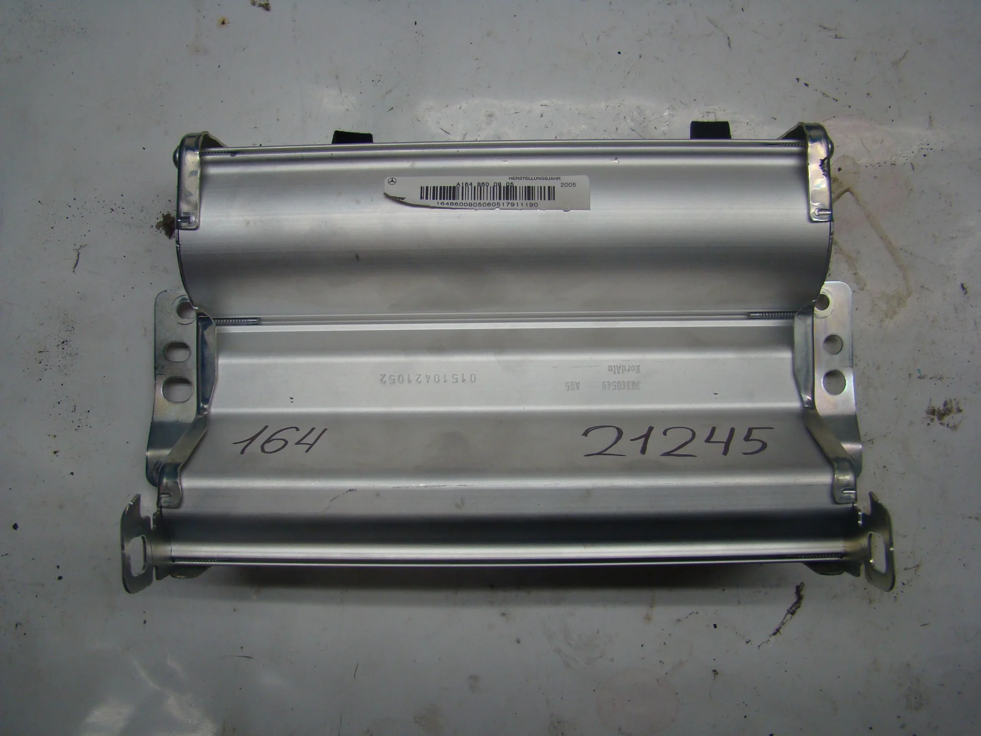 Подушка безопасности в торпеду Mercedes-Benz W164 272 A1648600805 - миниатюра 2