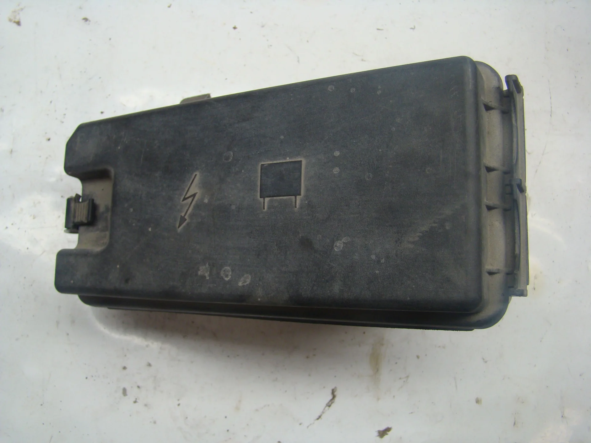 Корпус блока предохранителей Mercedes-Benz W164 272 A1645400124 - миниатюра 2
