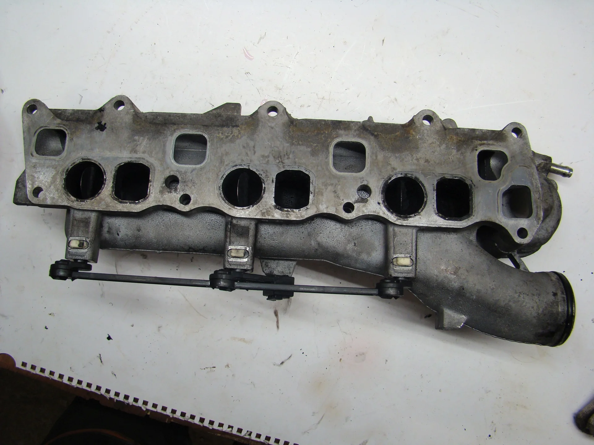 Впускной коллектор Mercedes-Benz W203 642 A6420907737 - миниатюра 2