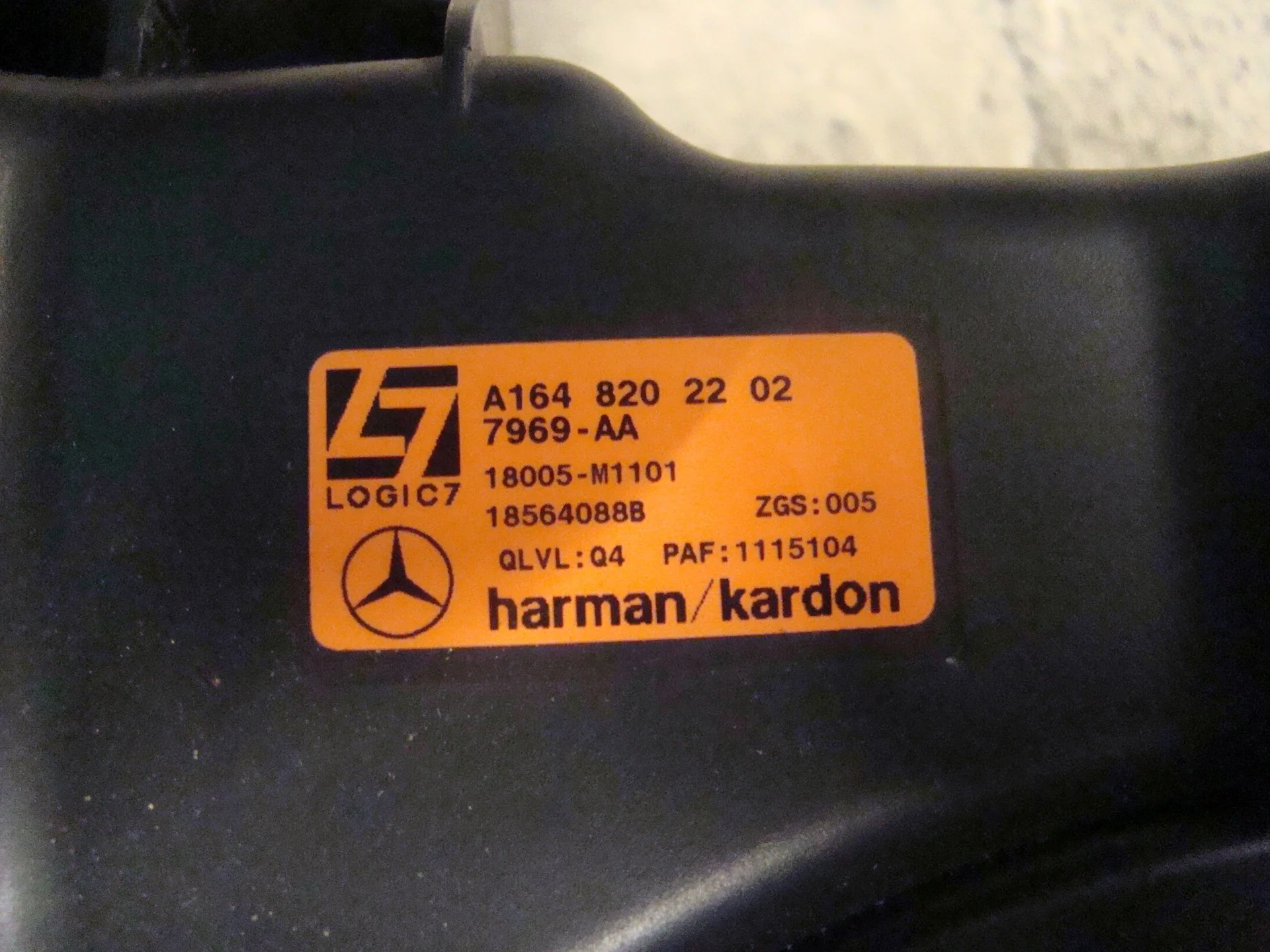 Сабвуфер Mercedes-Benz W164 272 A1648202202 - миниатюра 3