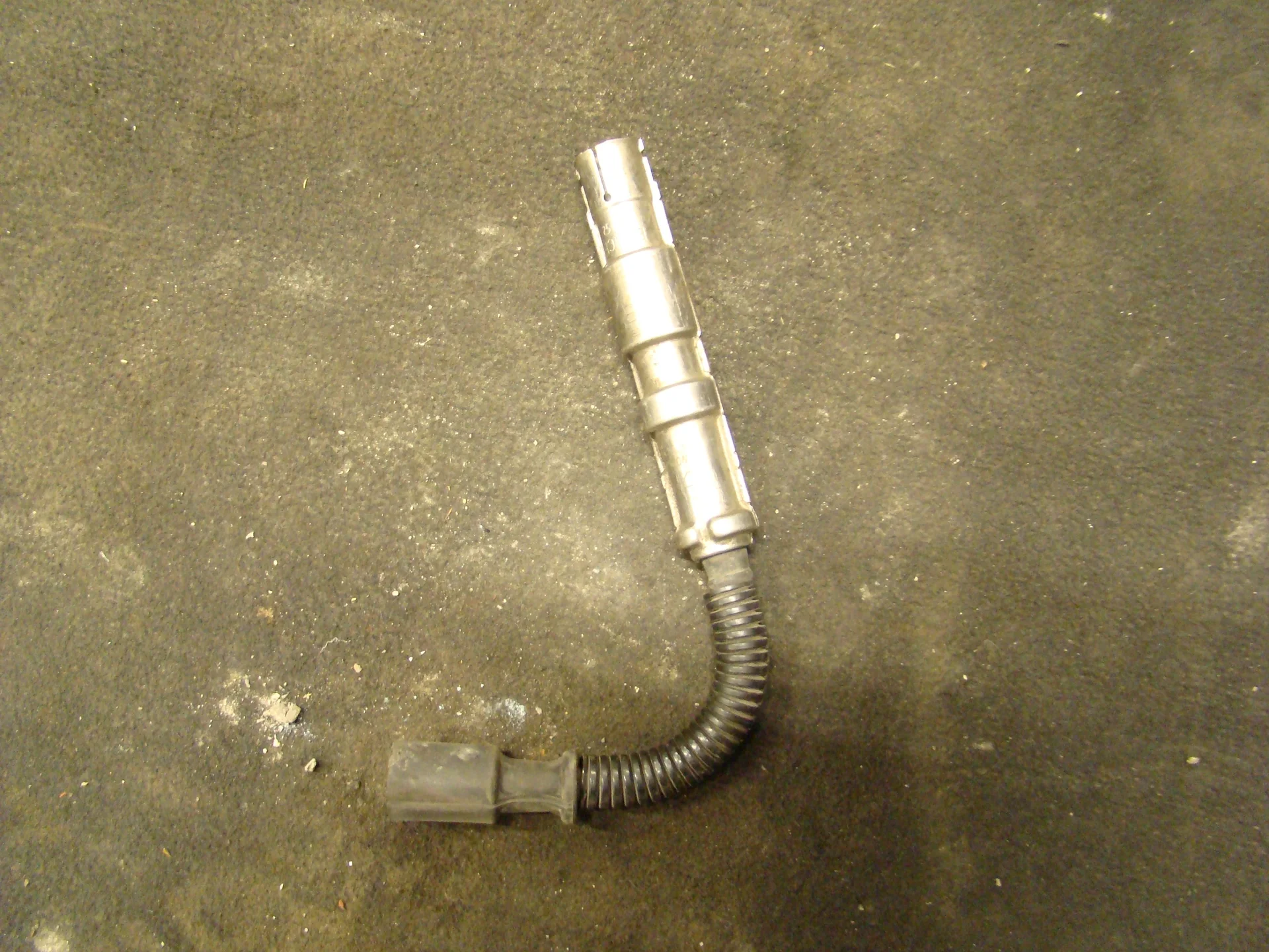 Наконечник катушки зажигания Mercedes-Benz W210 112 A1121500118 - изображение 1