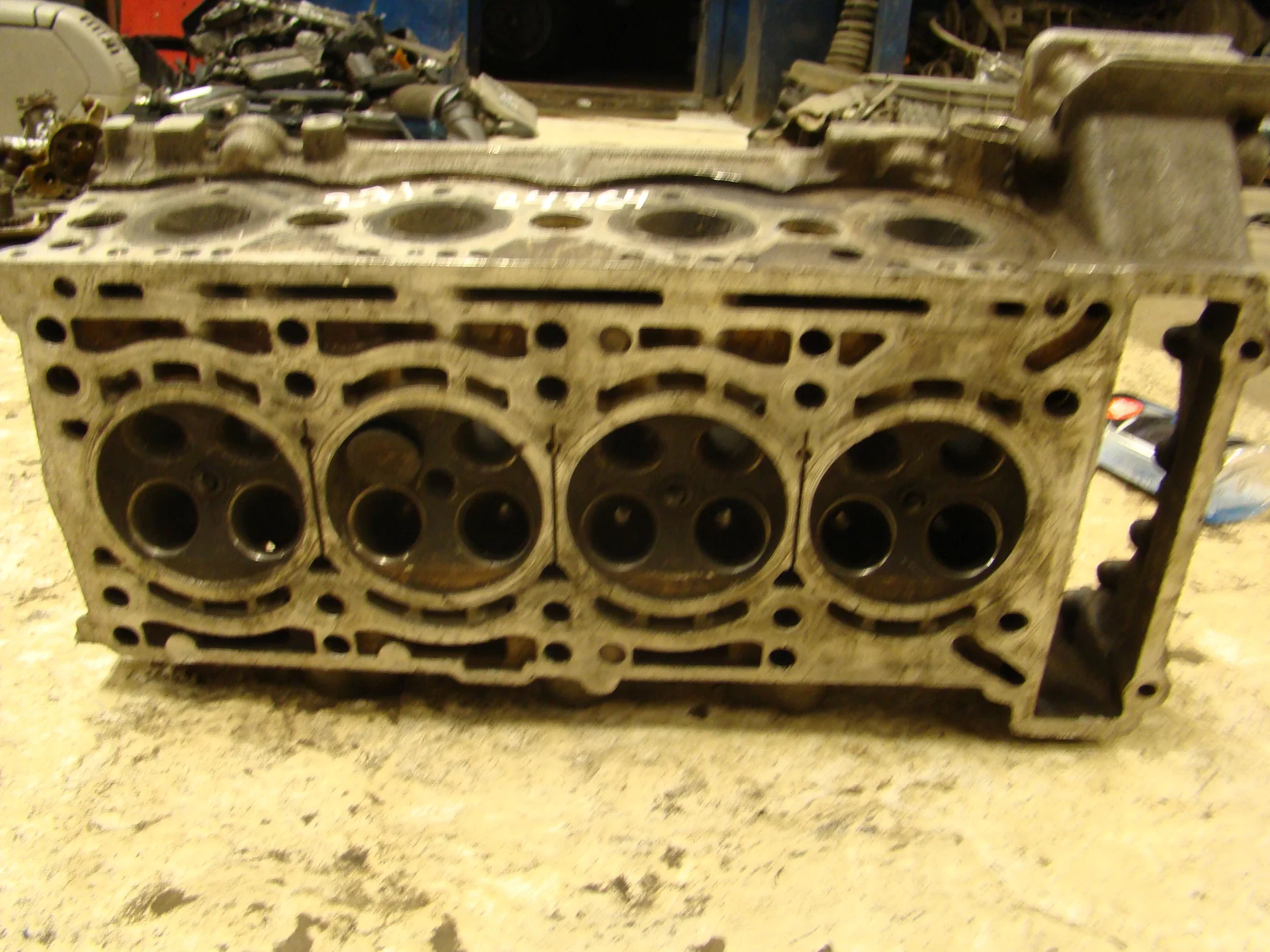 Головка блока цилиндров Mercedes-Benz W204 271 А2710161201 - миниатюра 2