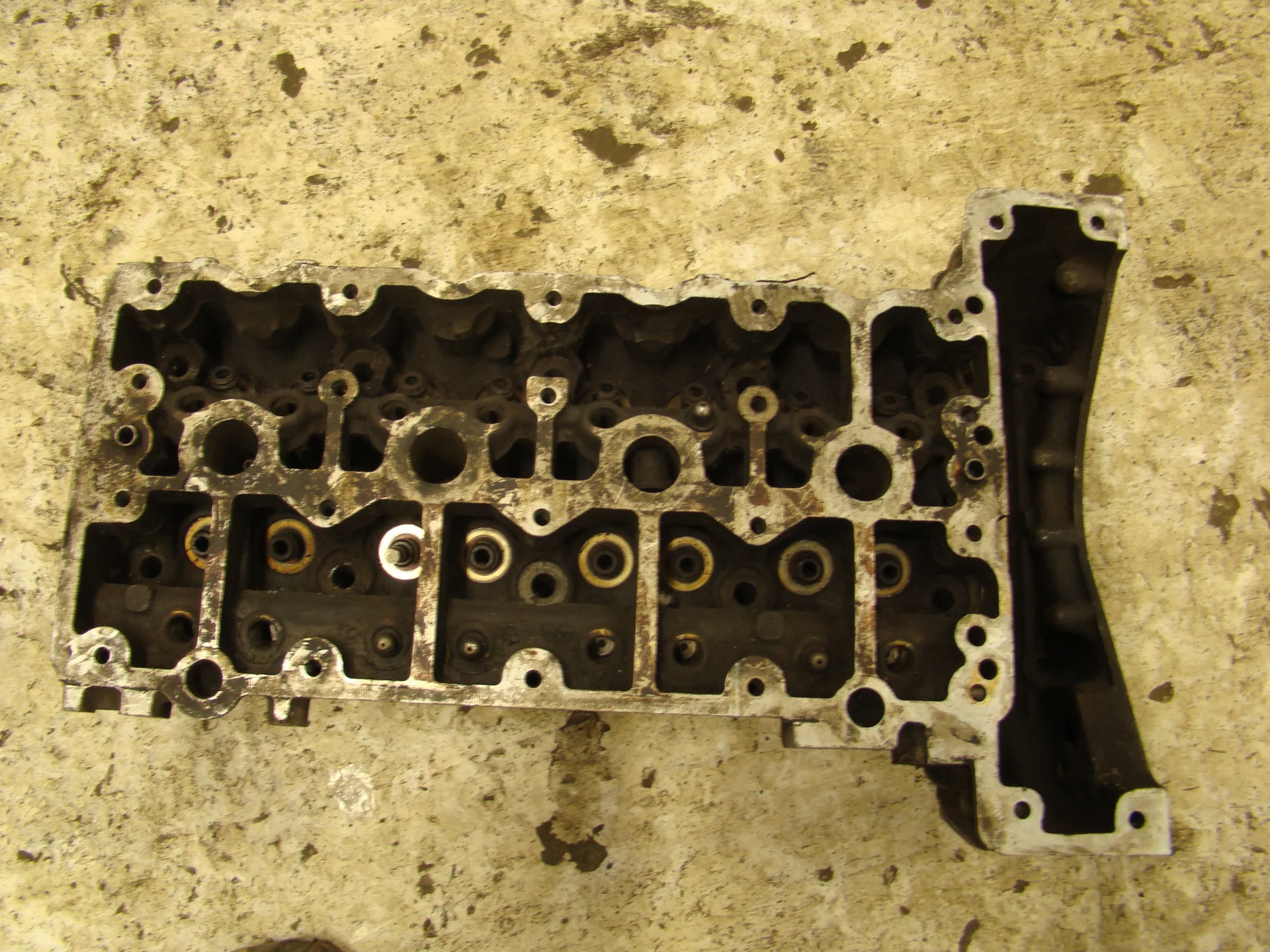 Головка блока цилиндров Mercedes-Benz W204 271 А2710161201 - миниатюра 3