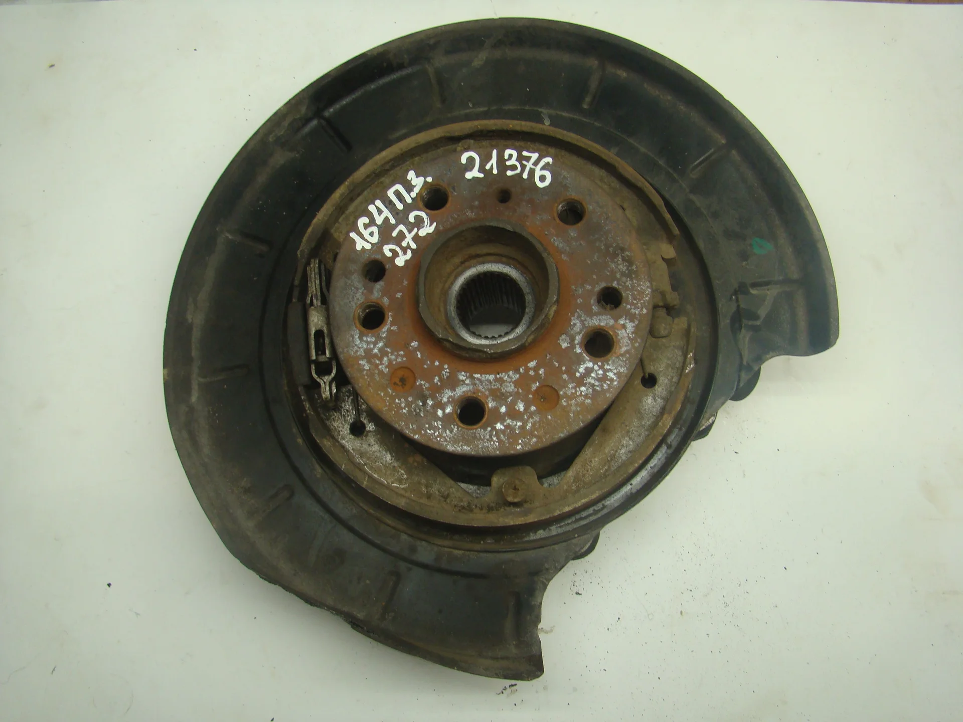 Кулак задний правый Mercedes-Benz W164 272 A1643501408 - изображение 1