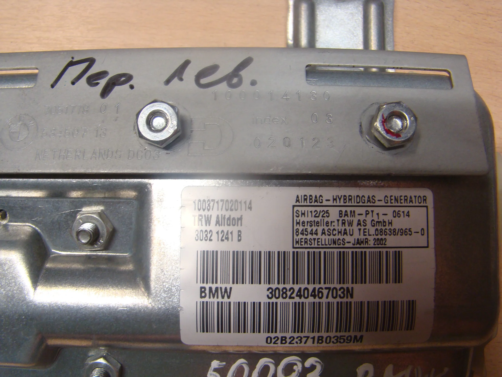 Подушка безопасности передней левой двери BMW 7 серия IV - E66  30824046703 - миниатюра 2