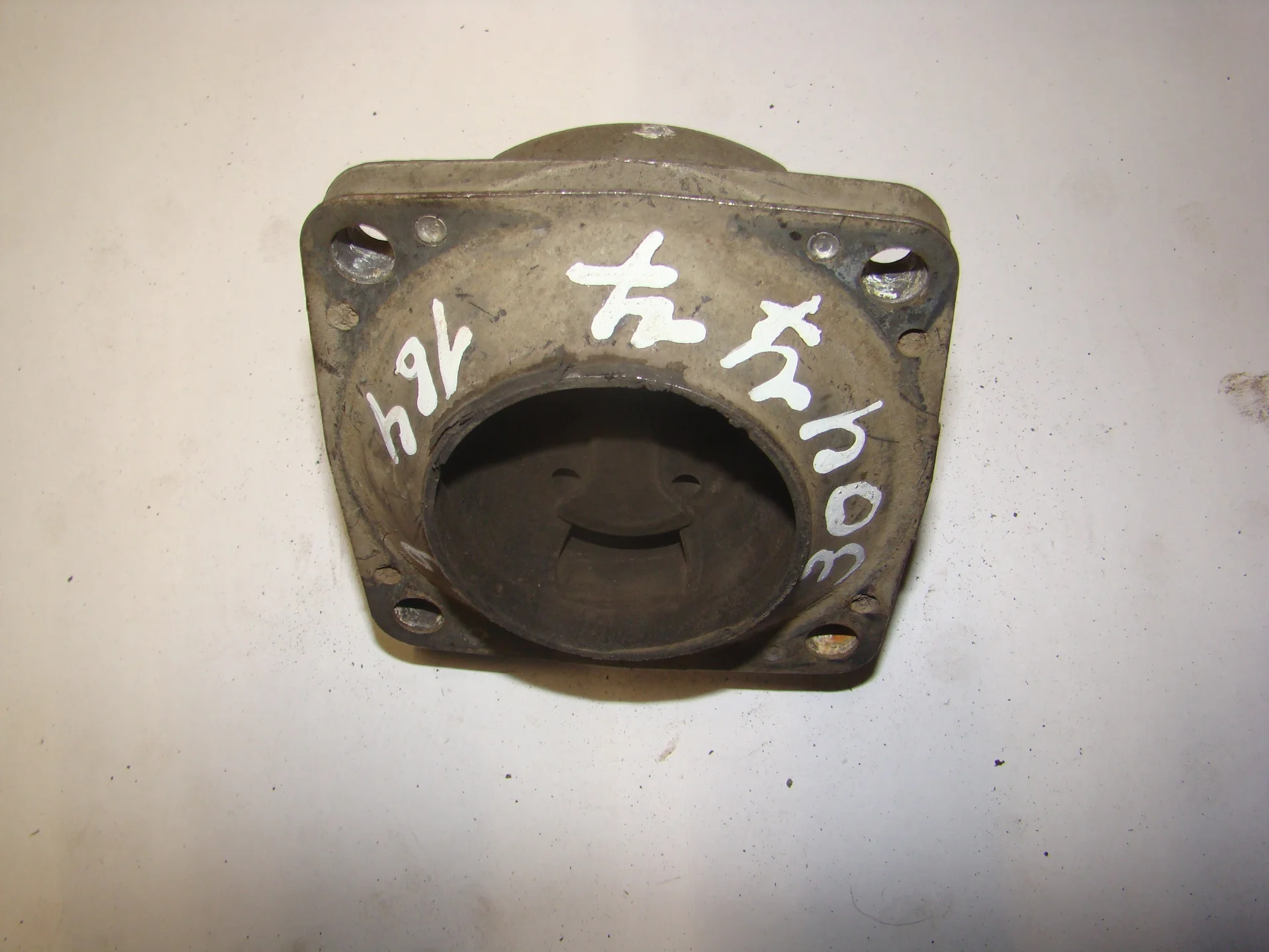 Подушка АКПП  Mercedes-Benz W164 642 A1662400518 - миниатюра 2