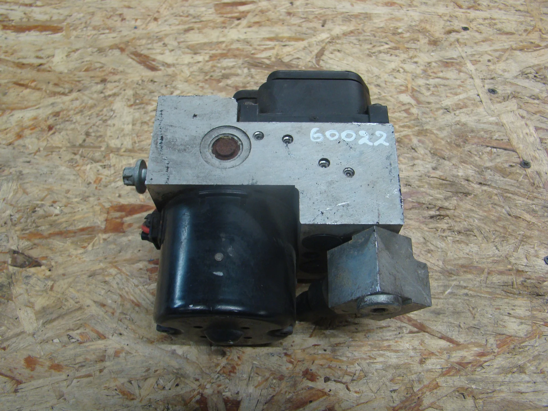 Блок ABS (насос) Mercedes-Benz W220 A0044314612 - изображение 1