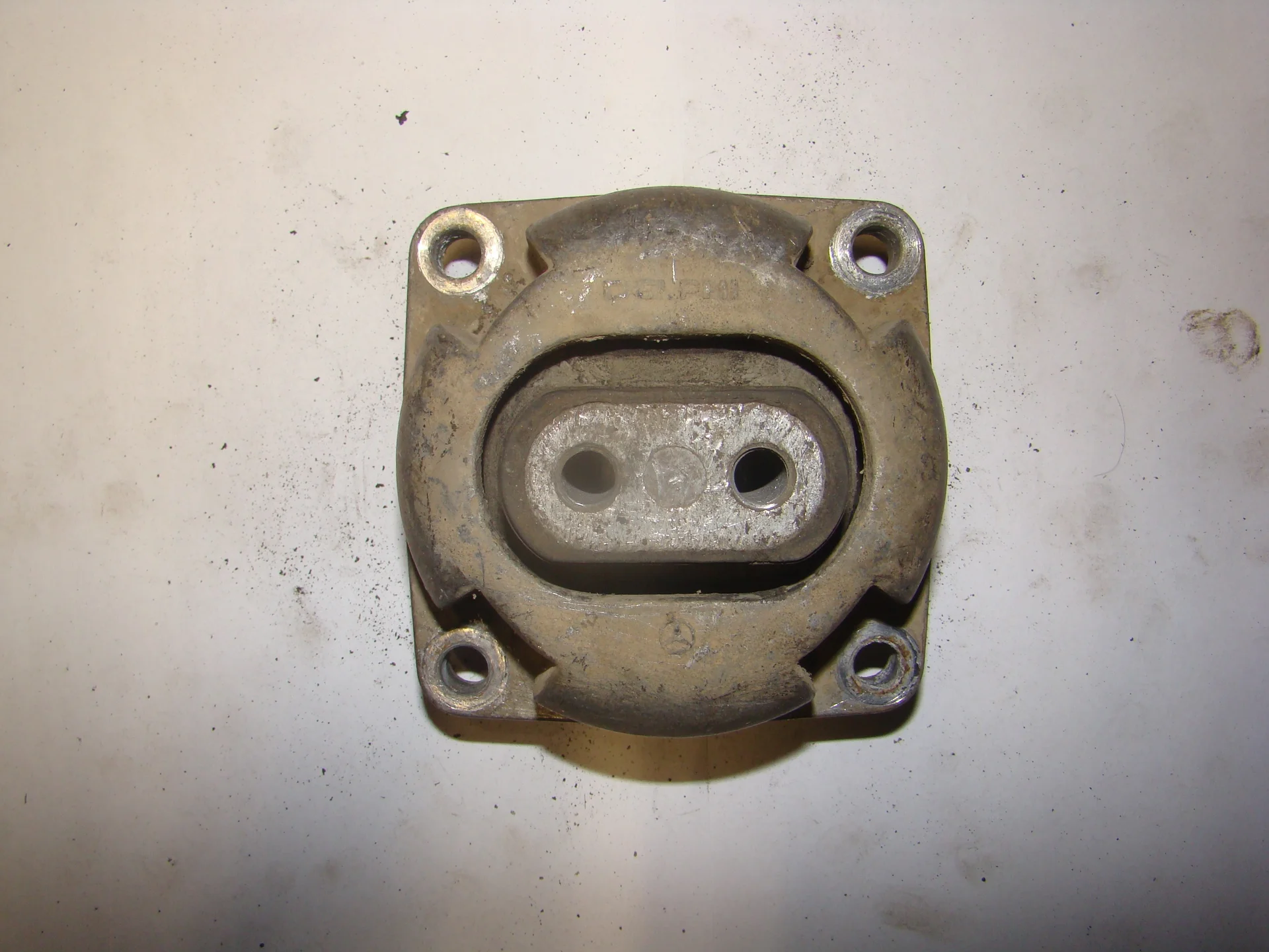 Подушка АКПП  Mercedes-Benz W164  A1642400818 - миниатюра 2