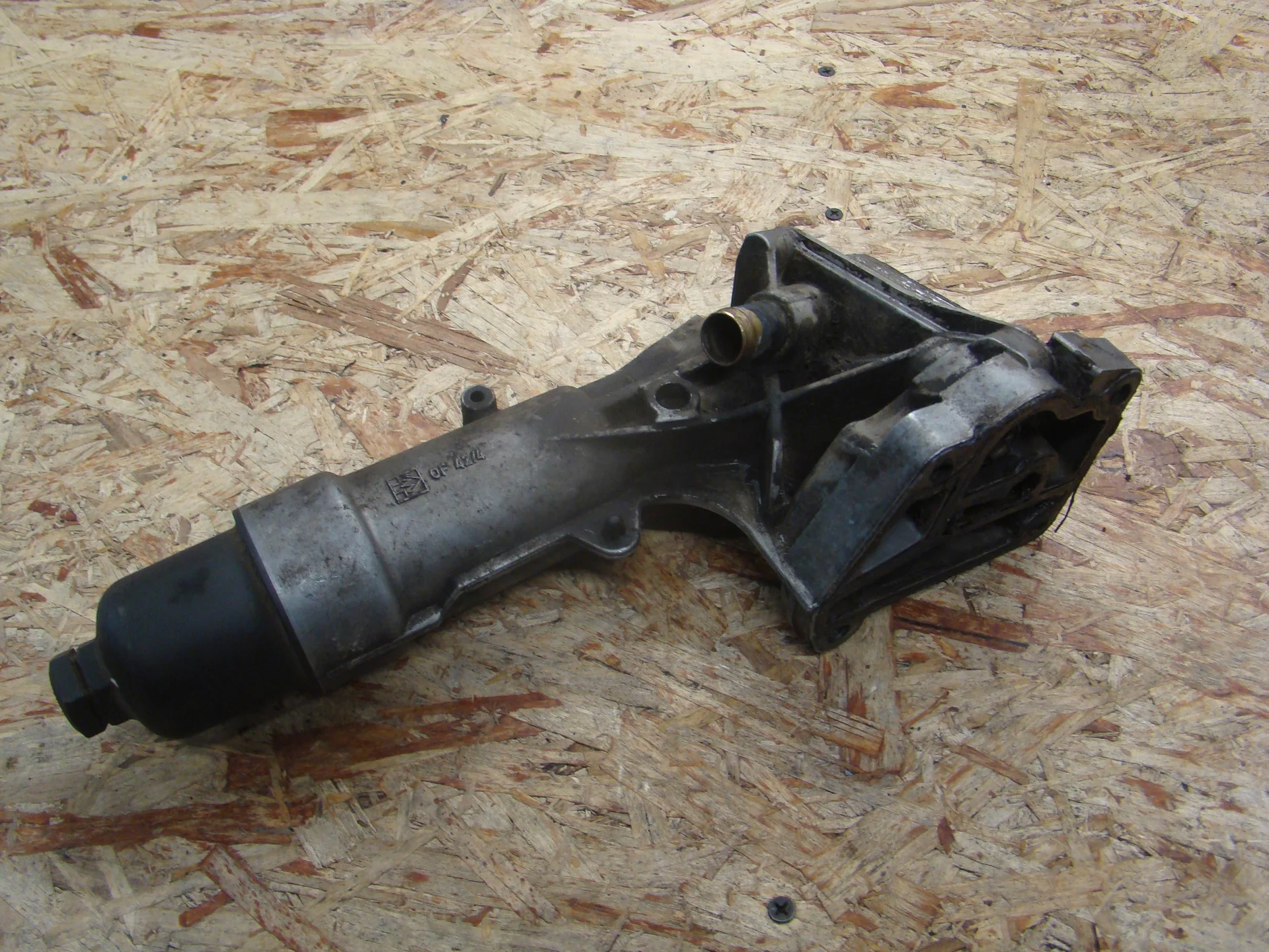 Корпус масляного фильтра Mercedes-Benz W204 271 A2711800610 - миниатюра 2