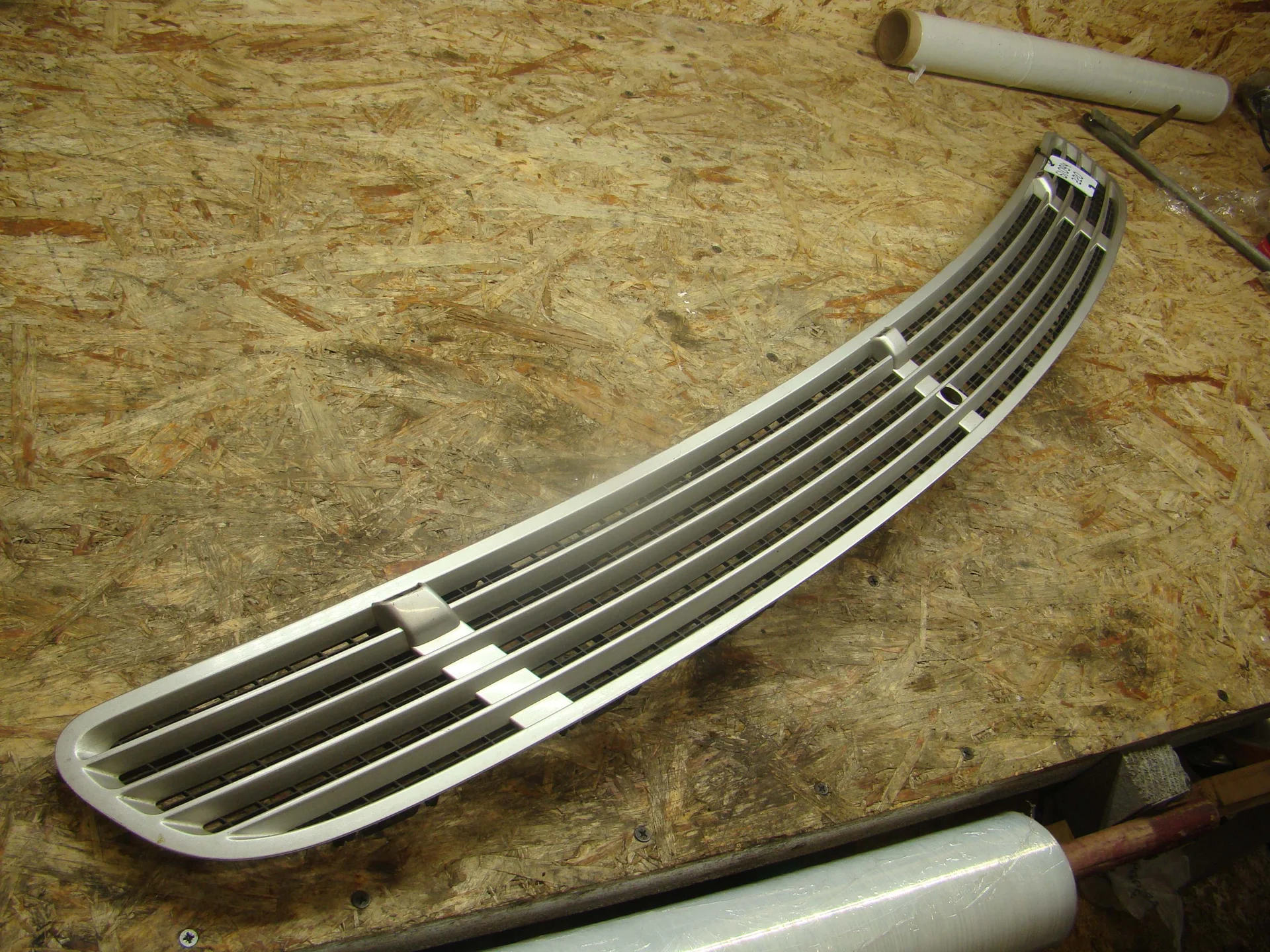 Решётка капота Mercedes-Benz W220 A2208800205 - миниатюра 2