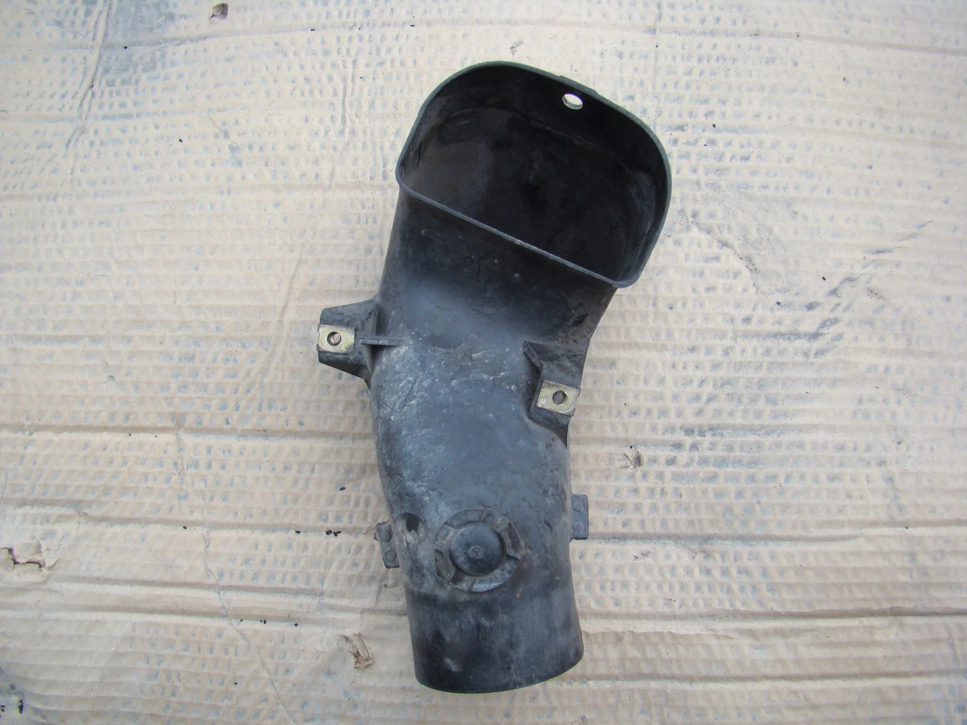 Воздухозаборник двигателя Mercedes-Benz W210 117 A1170940111 - миниатюра 3