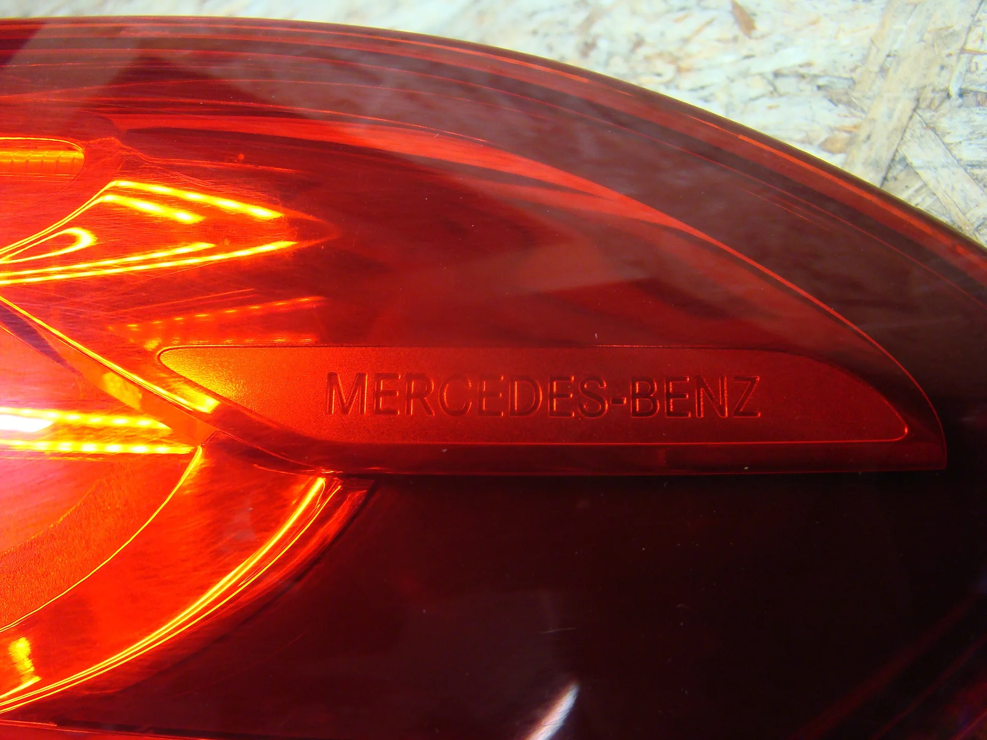 Фонарь задний правый Mercedes-Benz W205  A2058200264 - миниатюра 4
