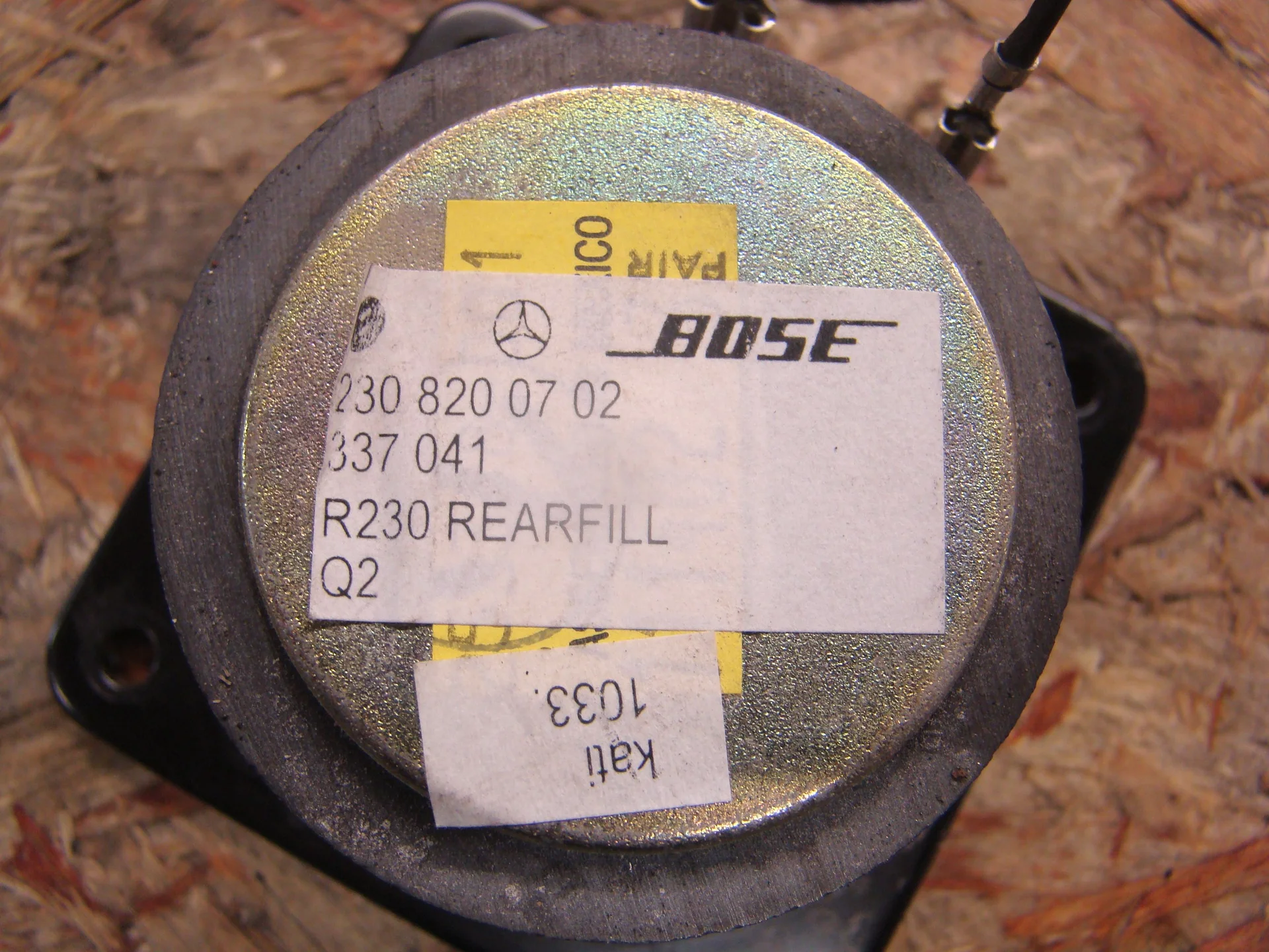 Динамик задний Mercedes-Benz R230  A2308200702 - миниатюра 3