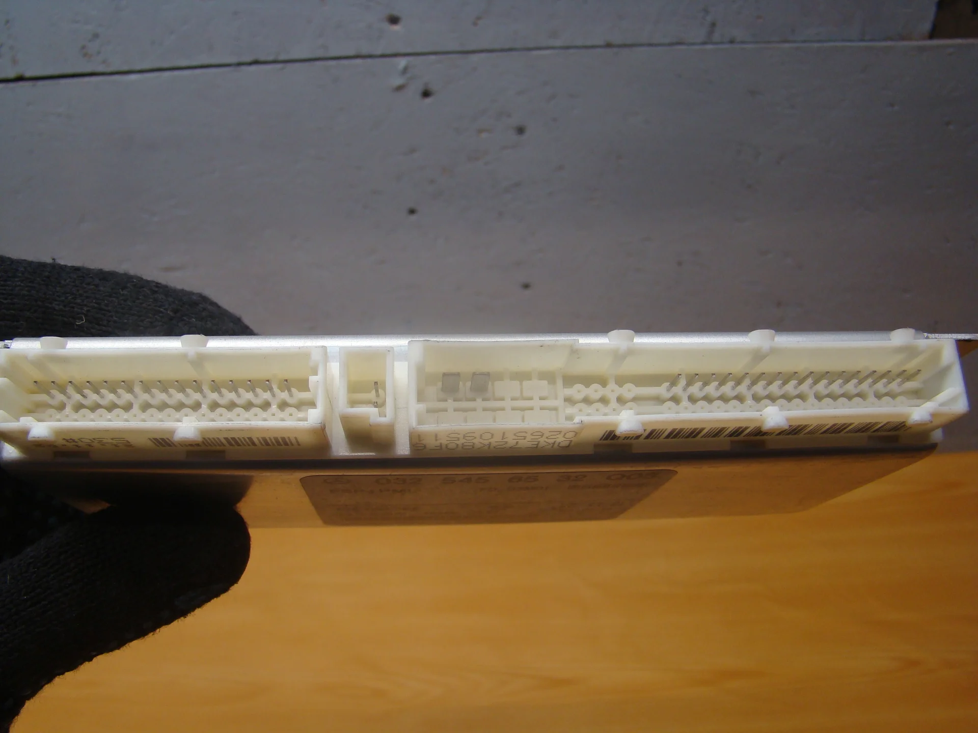 Блок управления ESP Mercedes-Benz R230 A0325456532 - миниатюра 2