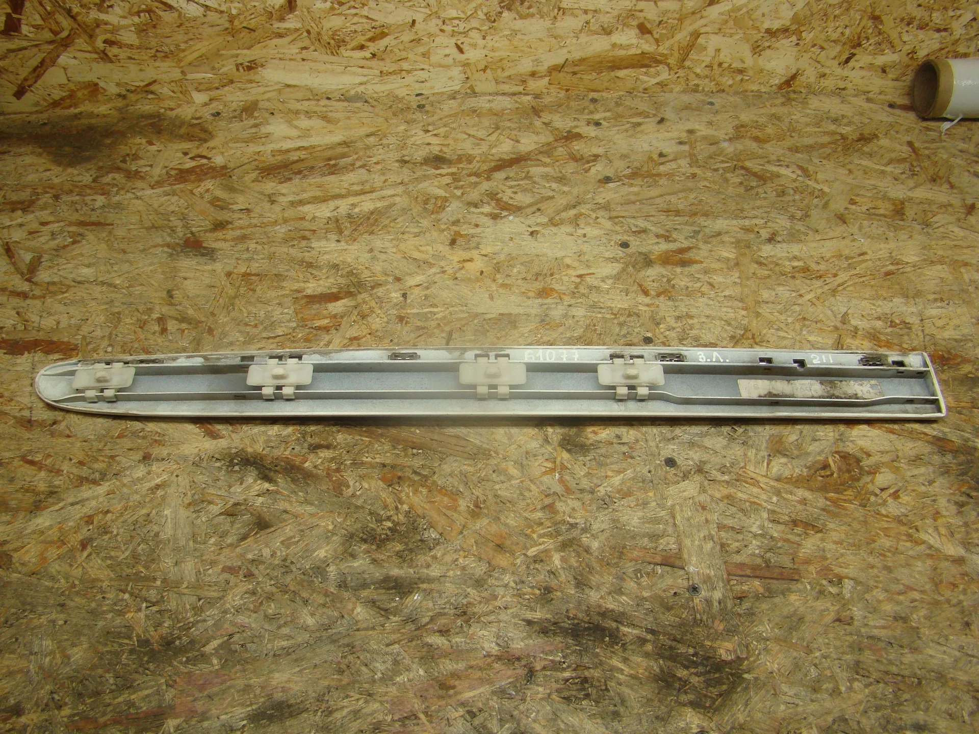Накладка двери задней левой Mercedes-Benz W211  A2116901362 - миниатюра 3