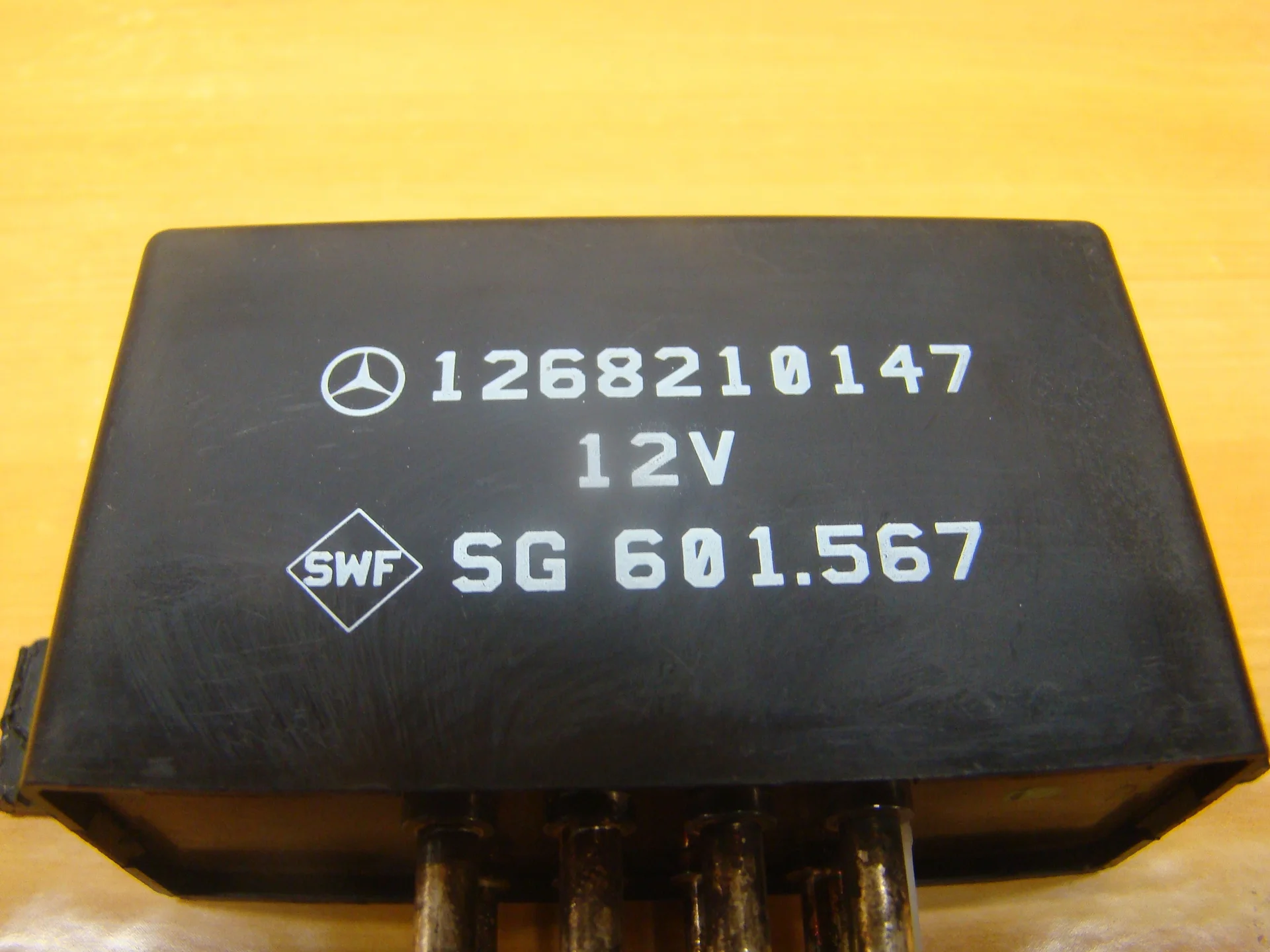 Реле подогрева сидений Mercedes-Benz C126  A1268210147 - миниатюра 2
