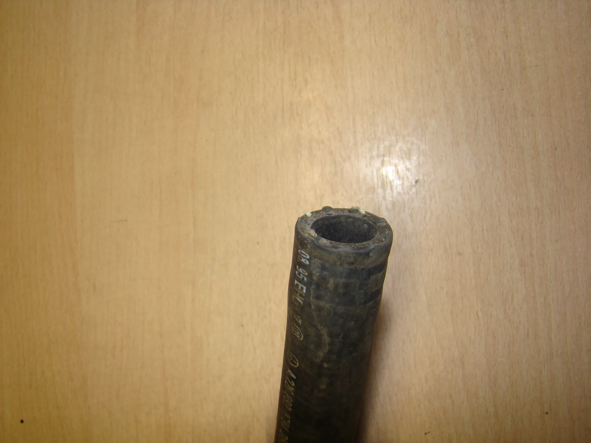 Патрубок отопителя Mercedes-Benz W220 A2208320794 - миниатюра 2
