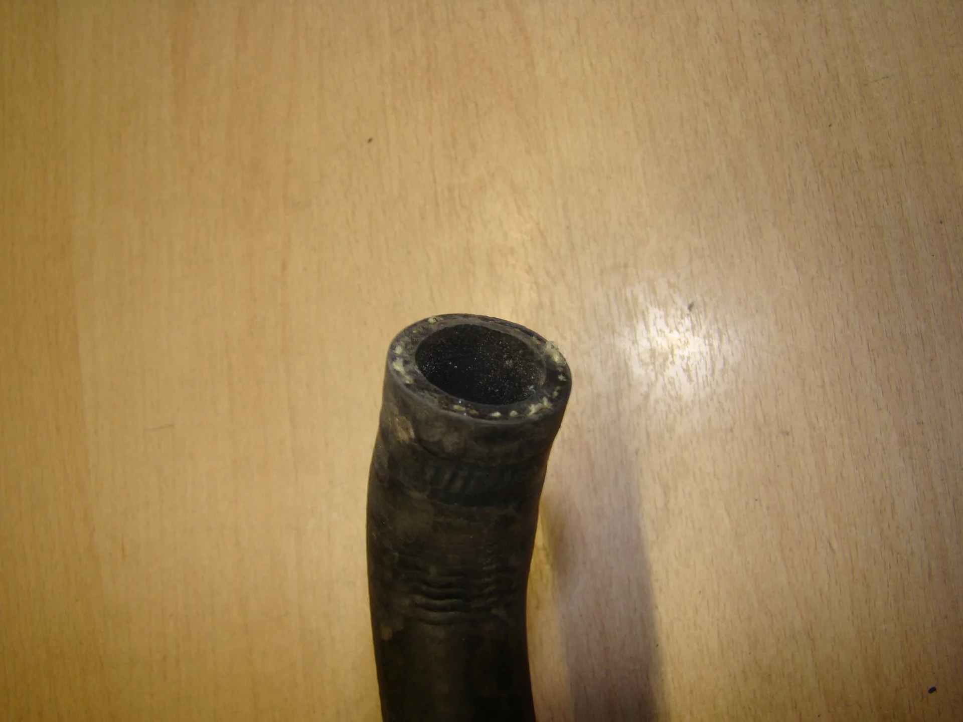 Патрубок отопителя Mercedes-Benz W202 A2028321394 - миниатюра 3