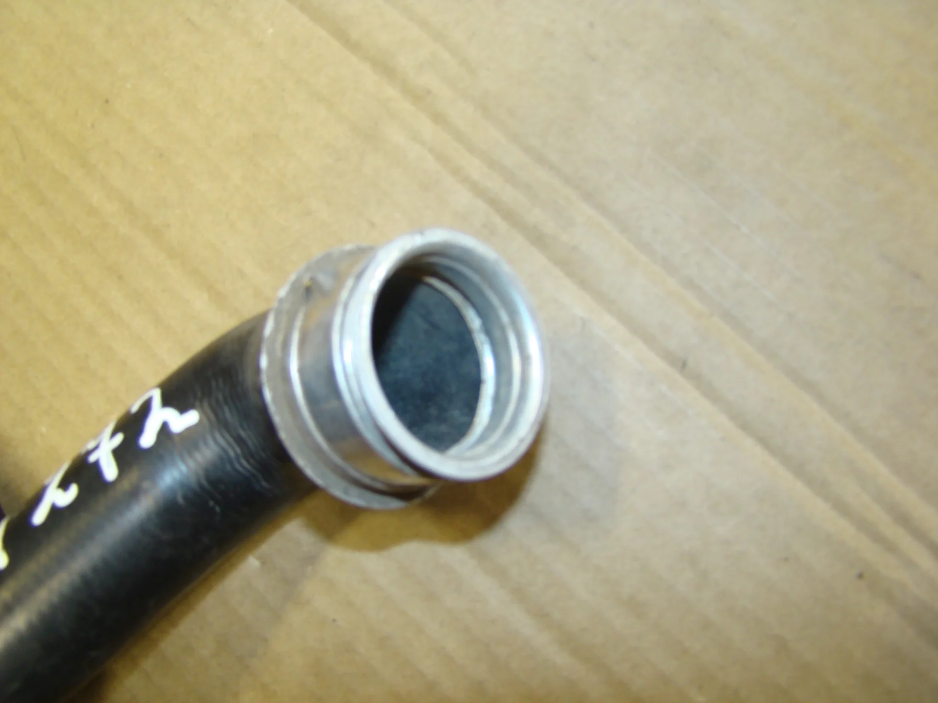 Патрубок системы охлаждения Mercedes-Benz W164 272 A1645010582 - миниатюра 3