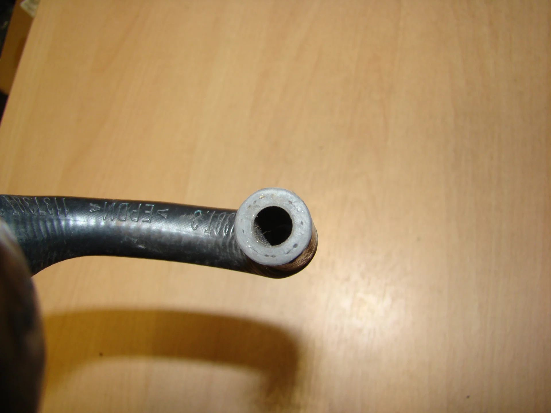 Патрубок отопителя Mercedes-Benz W221  A2218302896 - миниатюра 3