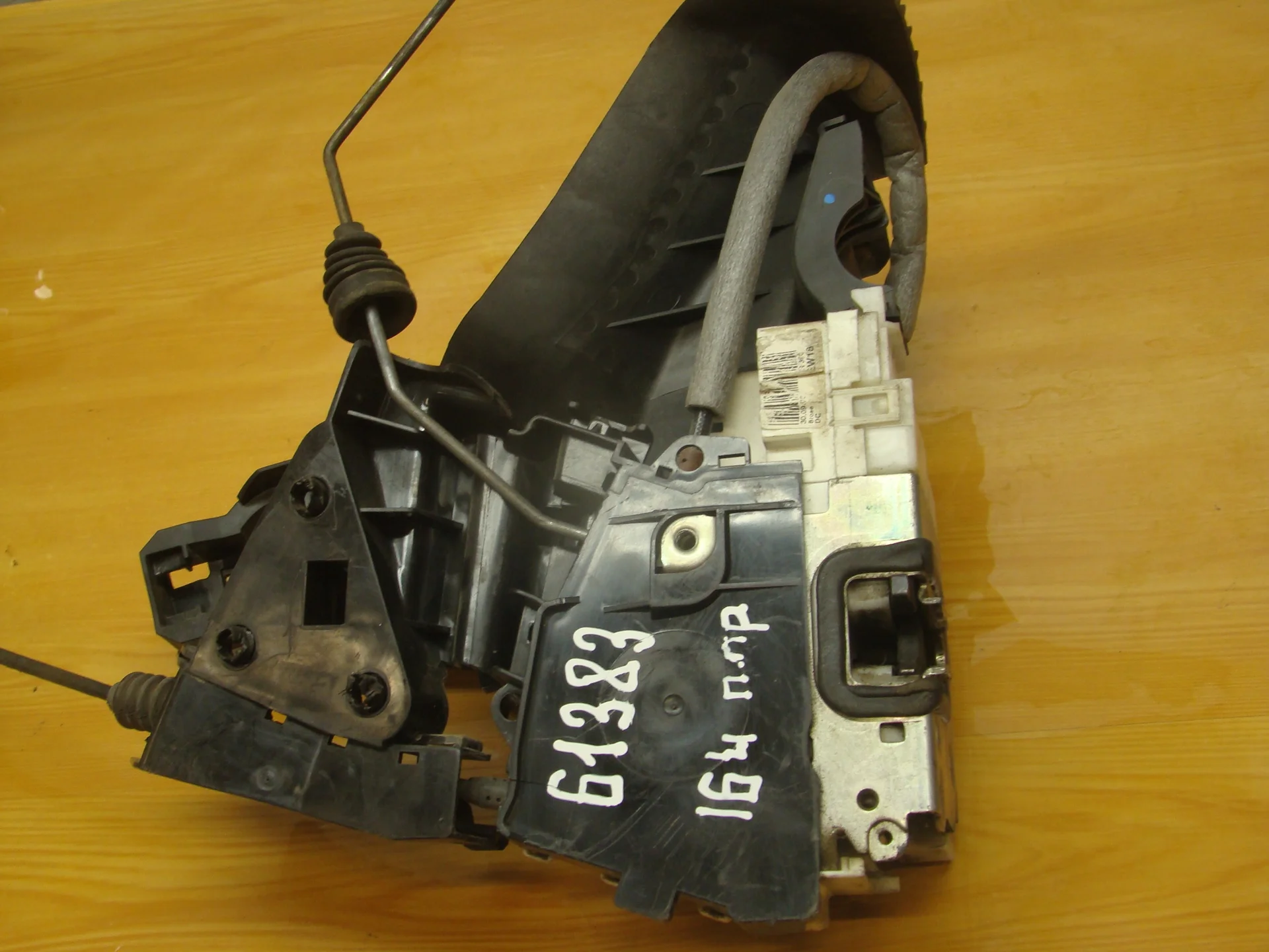 Замок двери передней правой Mercedes-Benz W164 A1697202835 - миниатюра 2