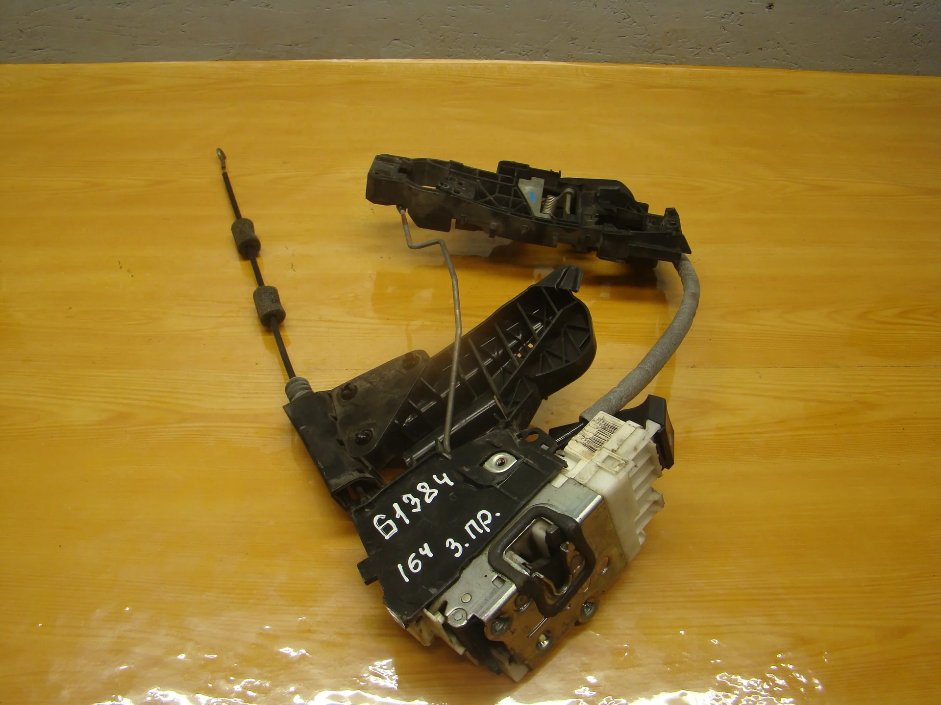 Замок двери задней правой Mercedes-Benz W164 A1697302235 - изображение 1