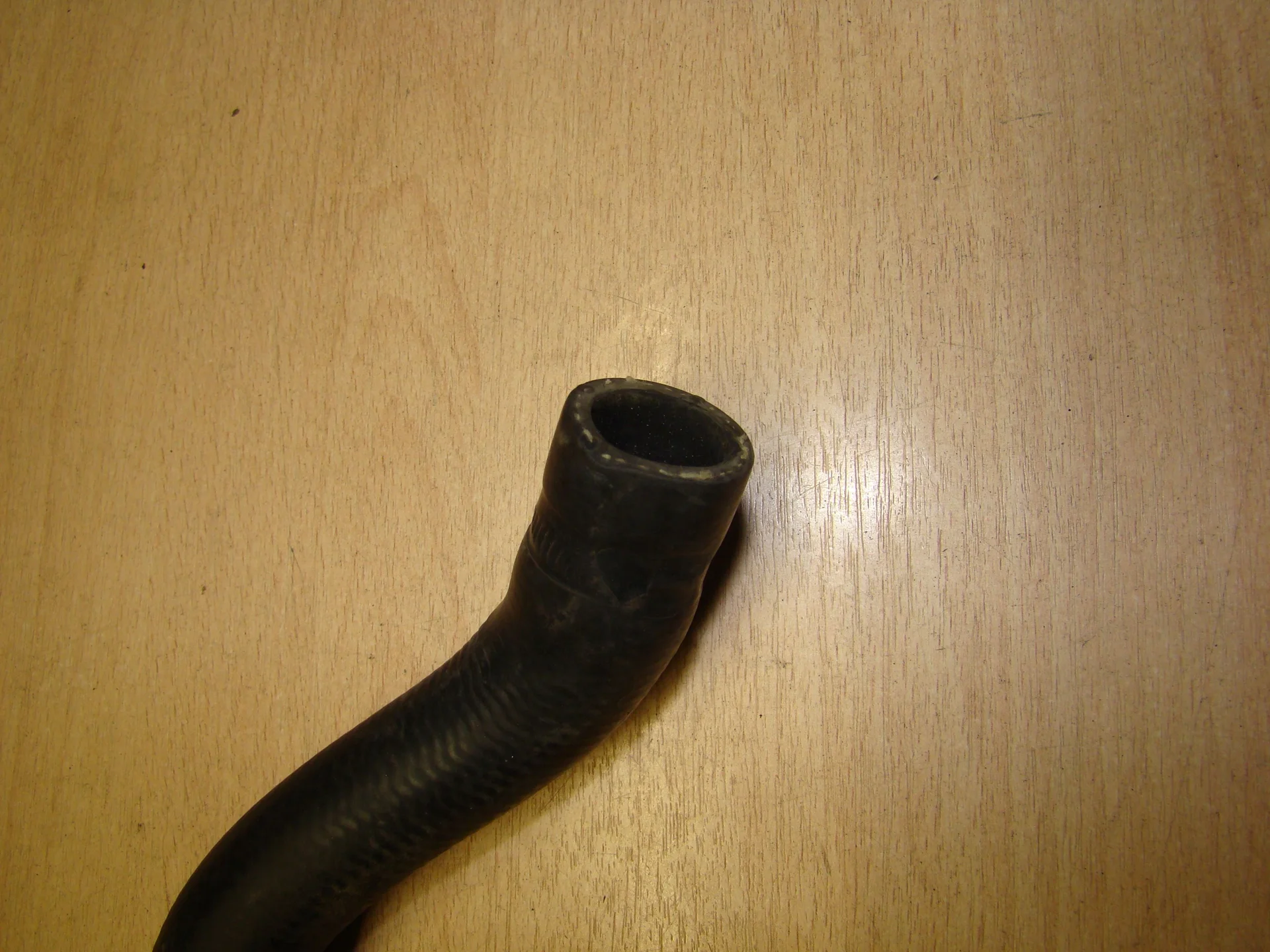 Патрубок отопителя Mercedes-Benz W124  A1248327093 - миниатюра 3