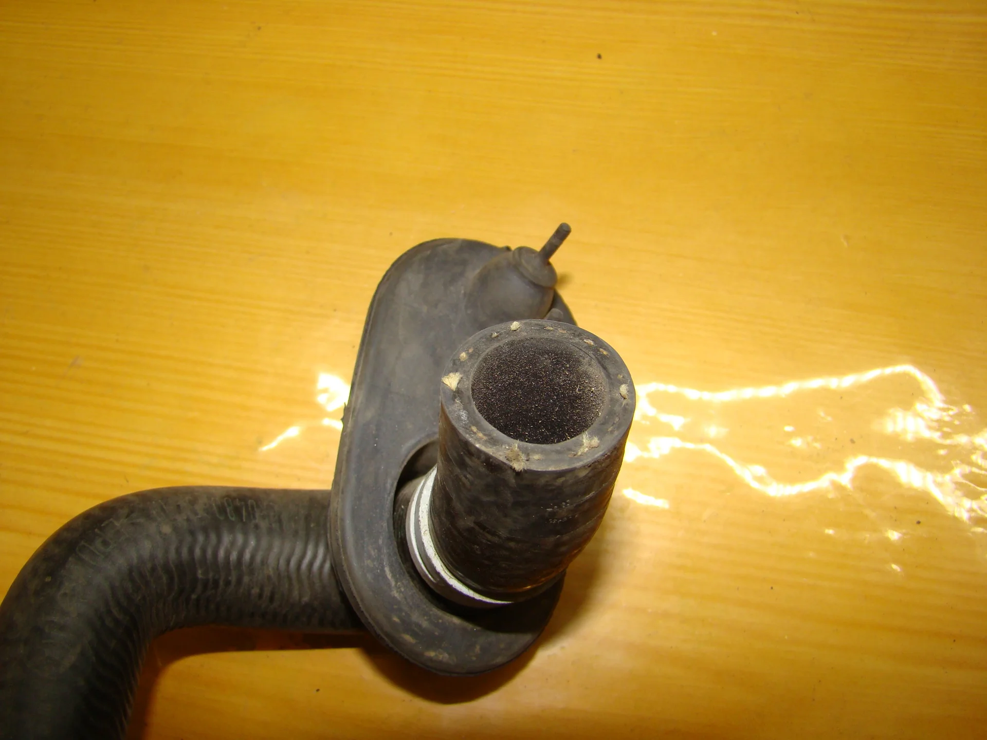 Патрубок отопителя Mercedes-Benz W210  A2108322794 - миниатюра 3