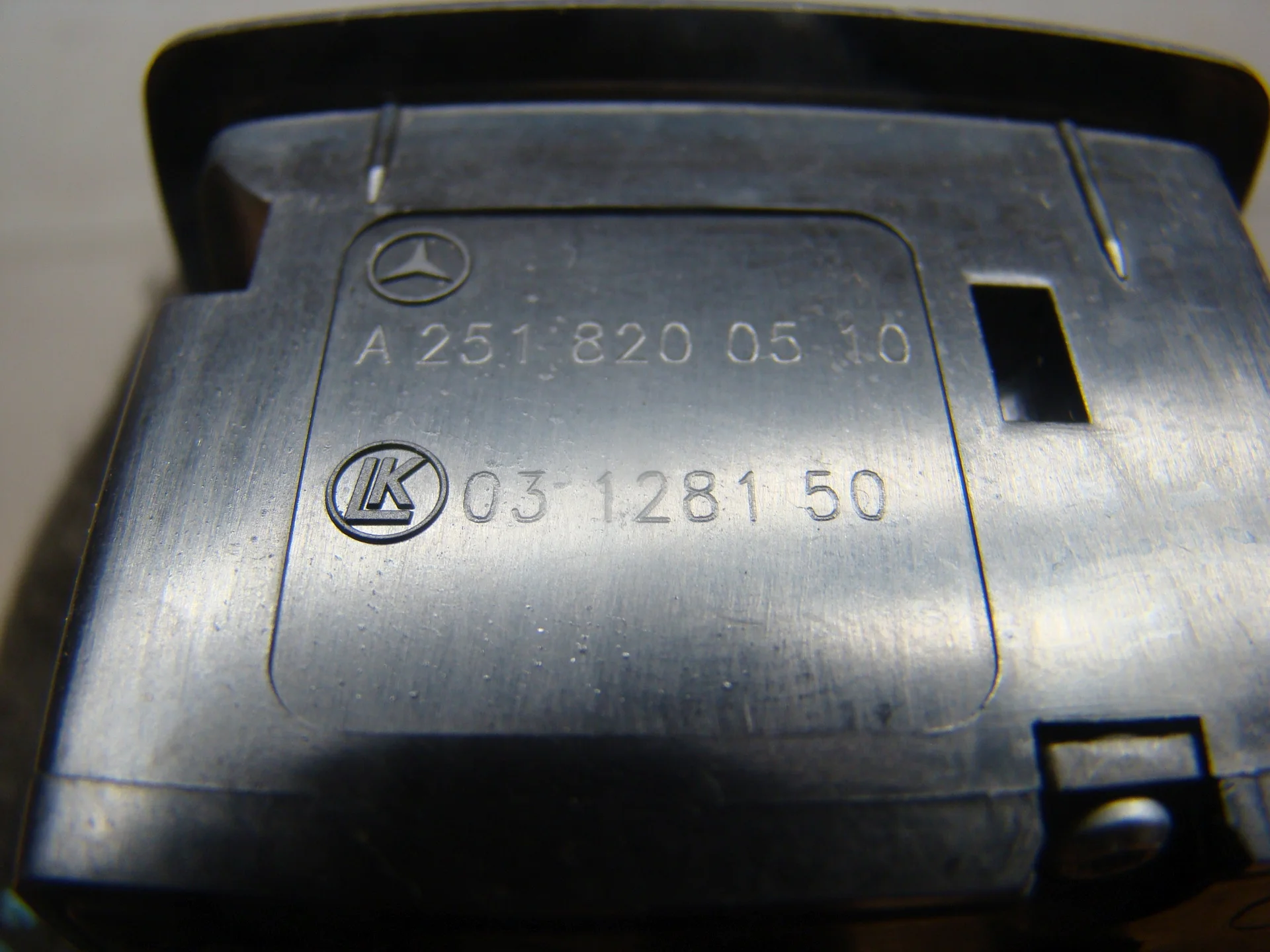 Кнопка стеклоподъёмника Mercedes-Benz W164 A2518200510 - миниатюра 3