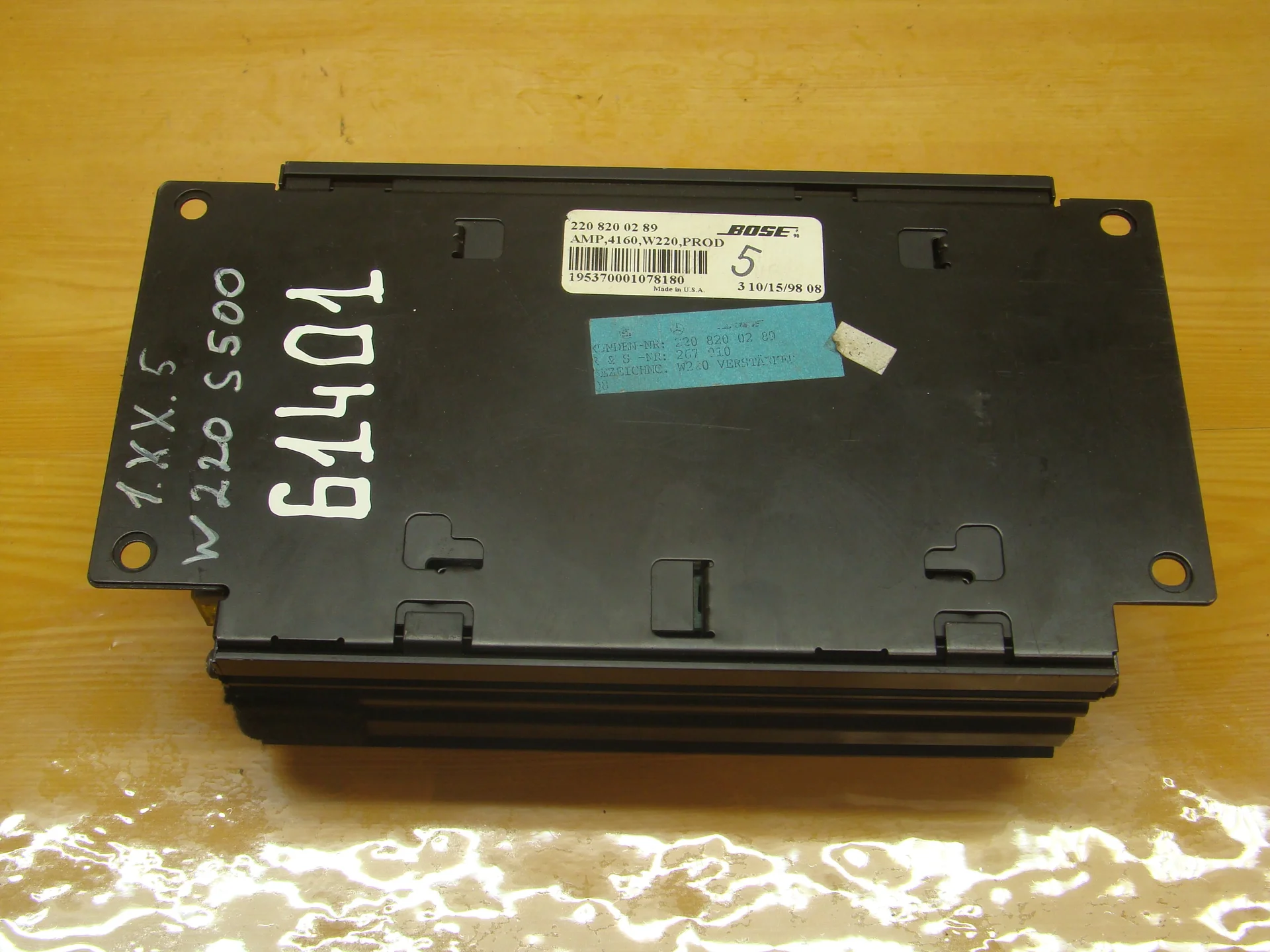 Усилитель аудио Mercedes-Benz W220 A2208200289 - миниатюра 3