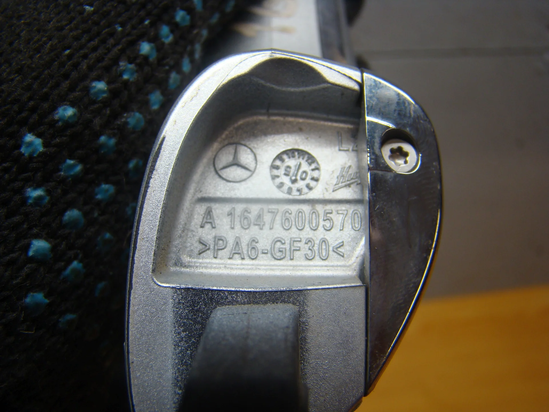 Ручка наружняя передней левой двери Mercedes-Benz W164 A1647600570 - миниатюра 5