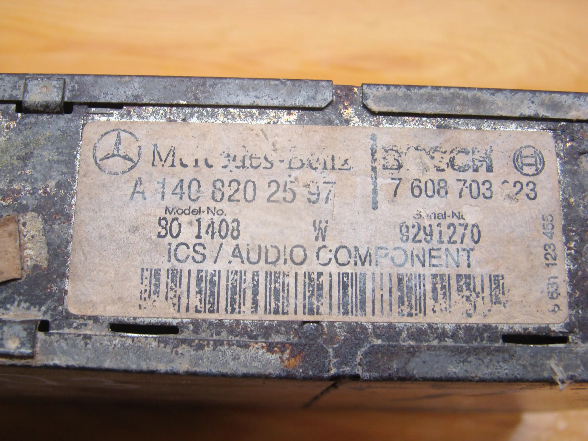 Усилитель аудио Mercedes-Benz C140  A1408202597 - миниатюра 3