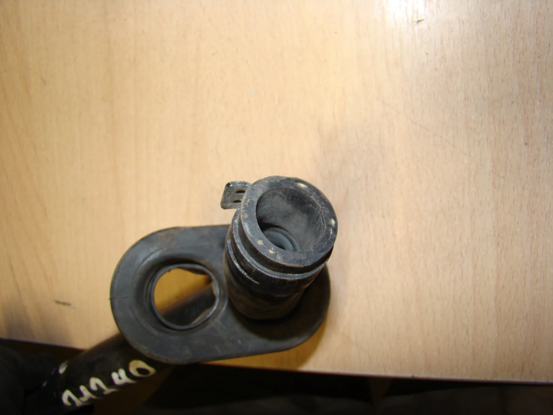 Патрубок отопителя Mercedes-Benz W210 611 A2108325694 - миниатюра 2