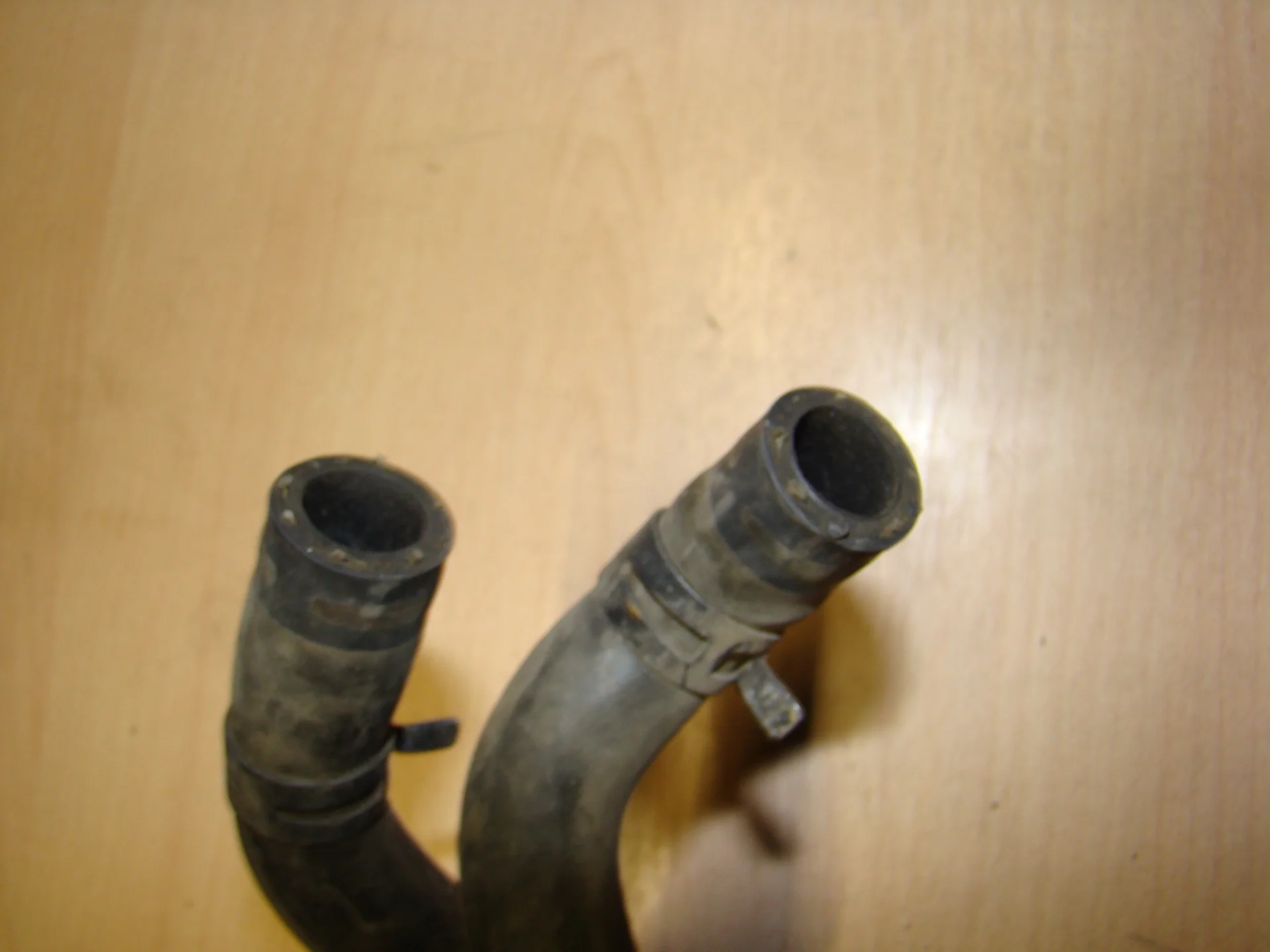 Патрубок отопителя Mercedes-Benz W210 A2108300024 - миниатюра 3