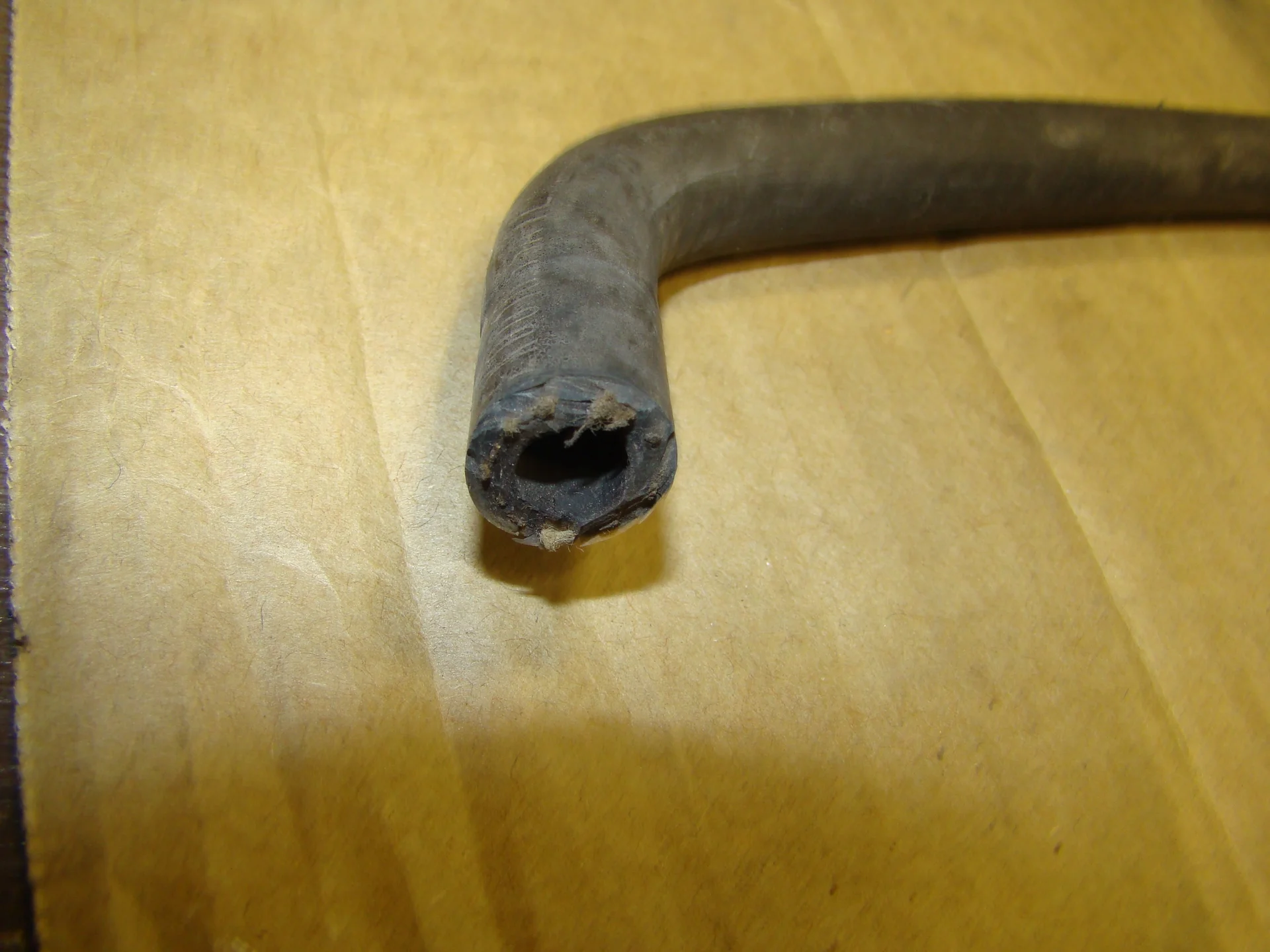 Патрубок системы охлаждения Mercedes-Benz W140 119 A1405010925 - миниатюра 3