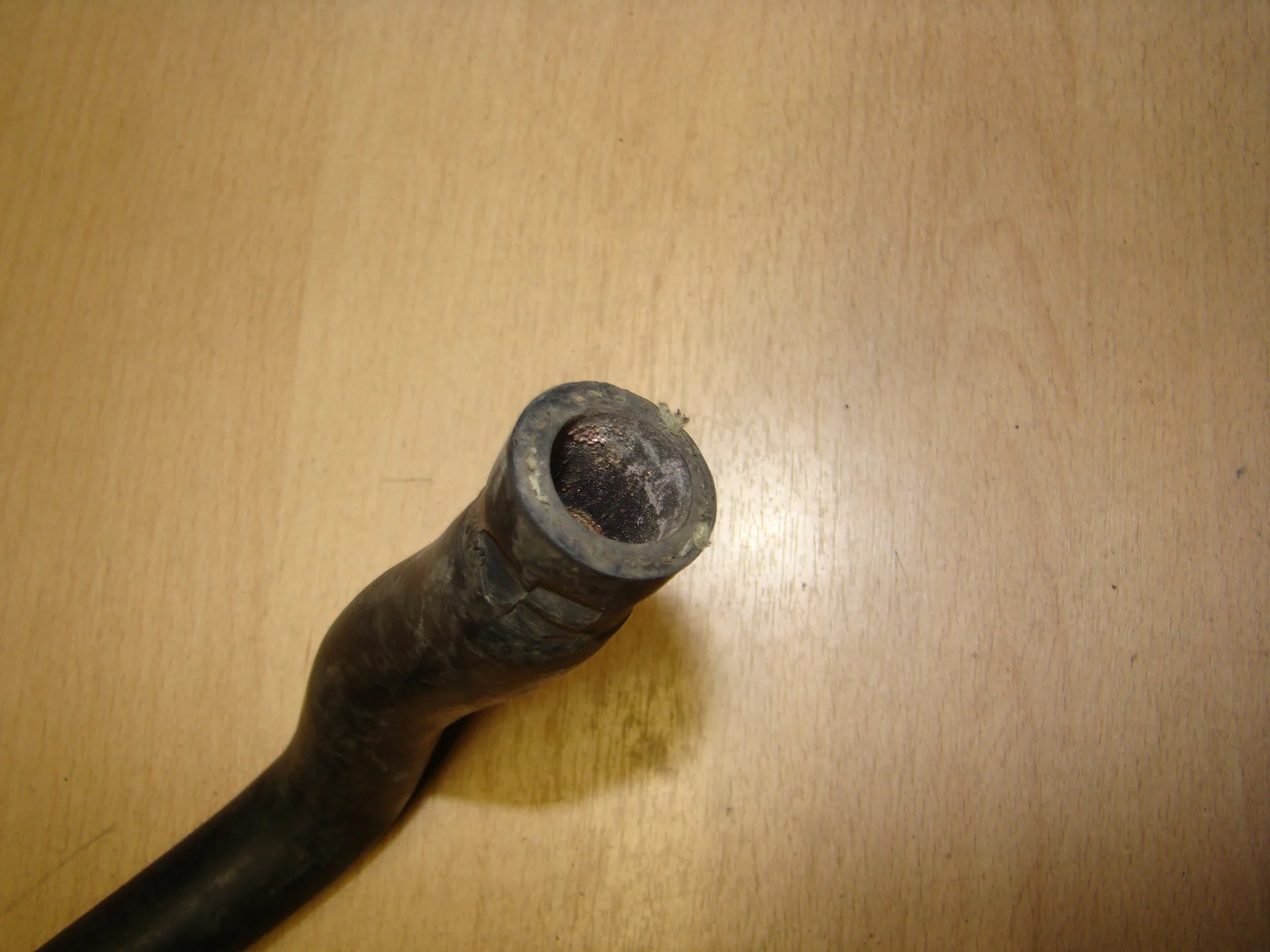Патрубок отопителя Mercedes-Benz W124 A1248327193 - миниатюра 2