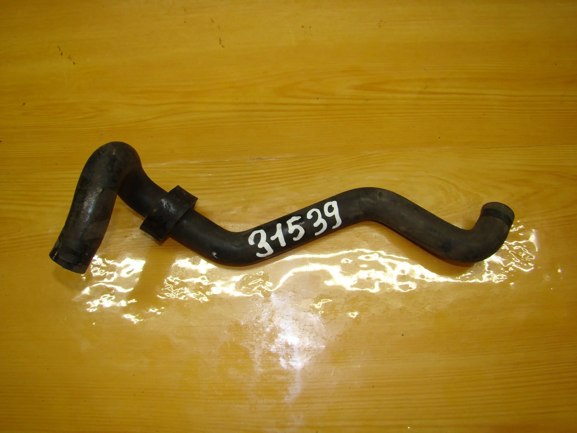 Патрубок отопителя Mercedes-Benz W210 A2108322794 - изображение 1