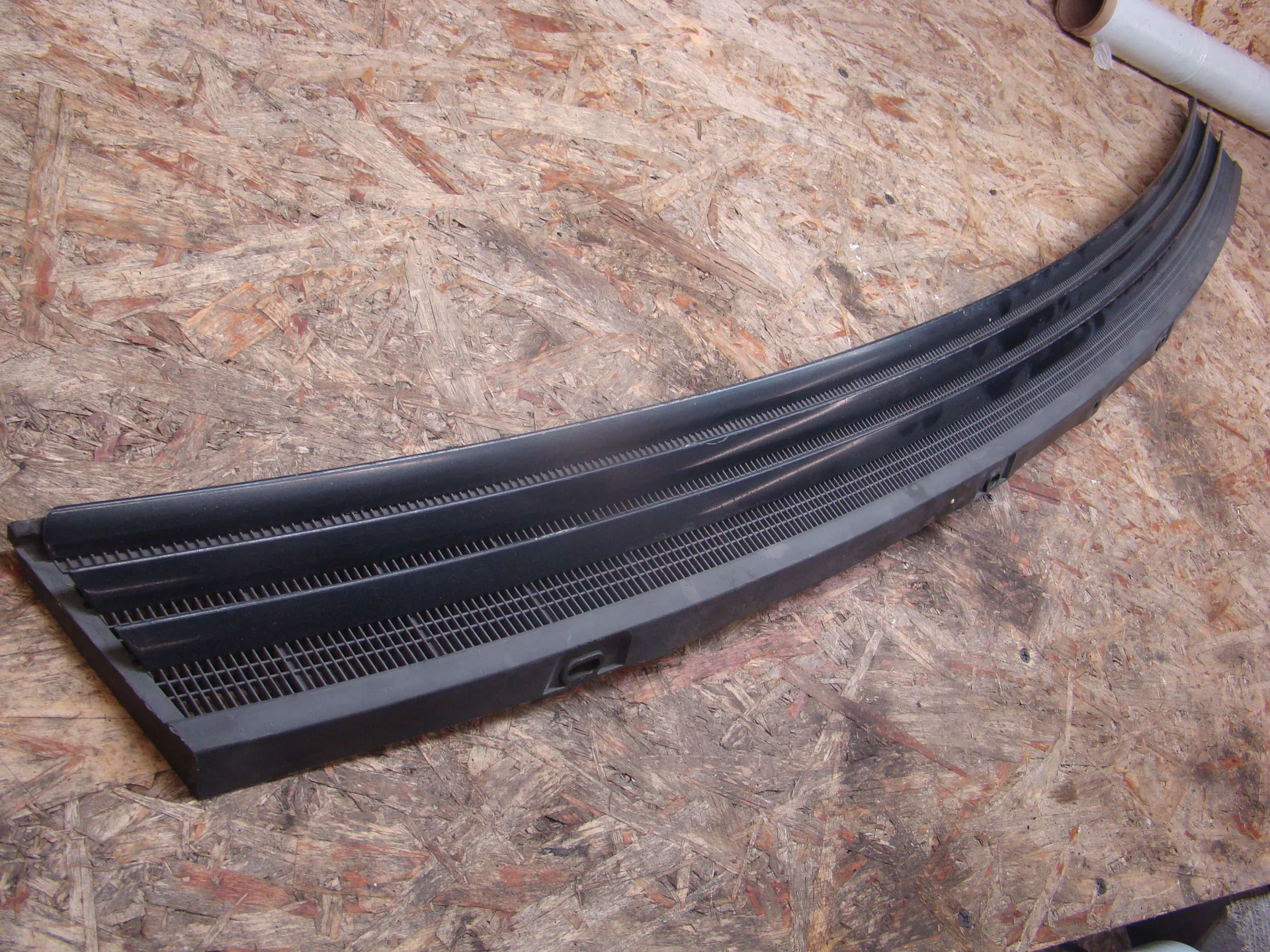 Решётка капота Mercedes-Benz C140  A1408300613 - миниатюра 2