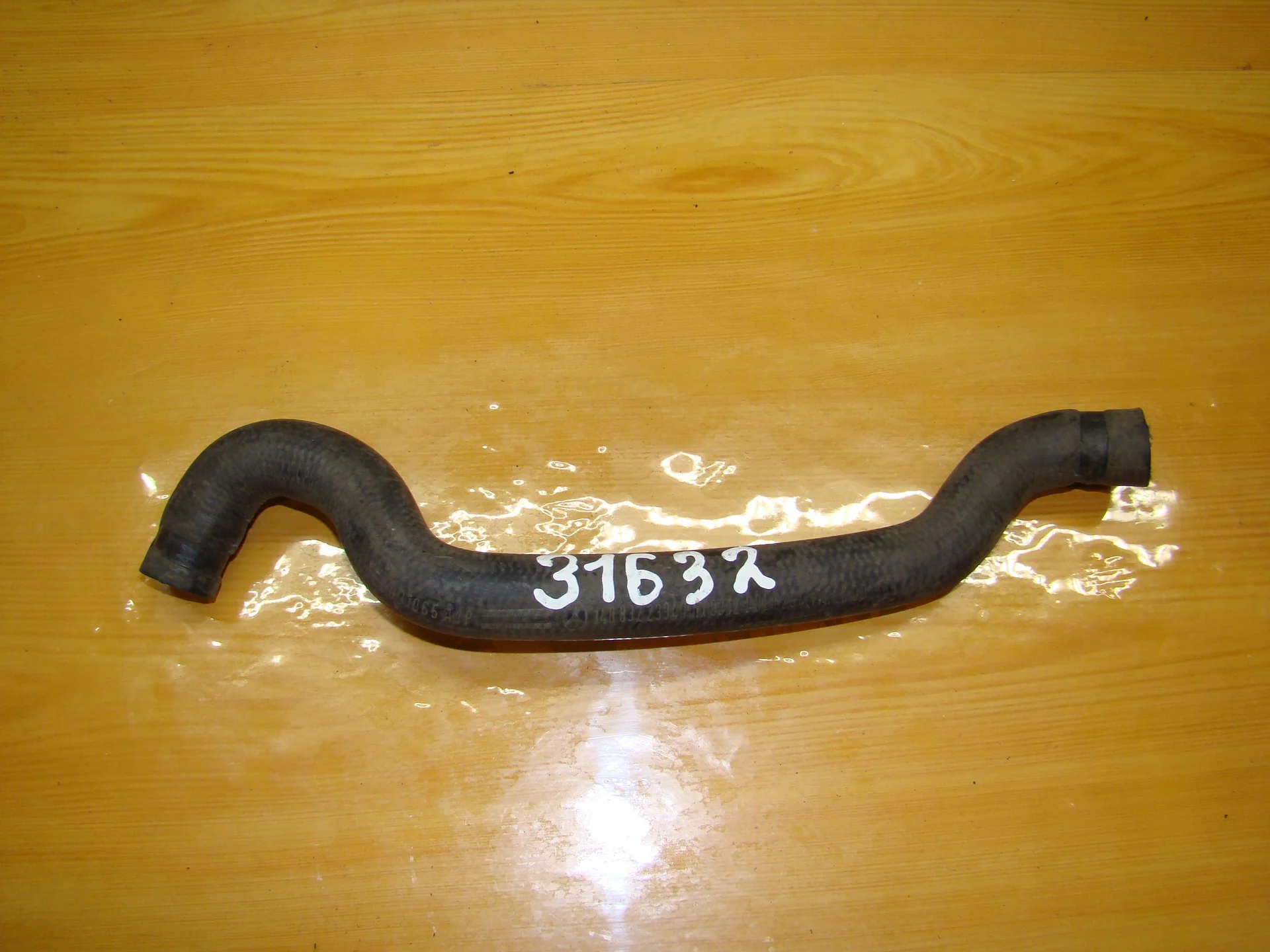 Патрубок отопителя Mercedes-Benz W140 119 A1408322394 - изображение 1