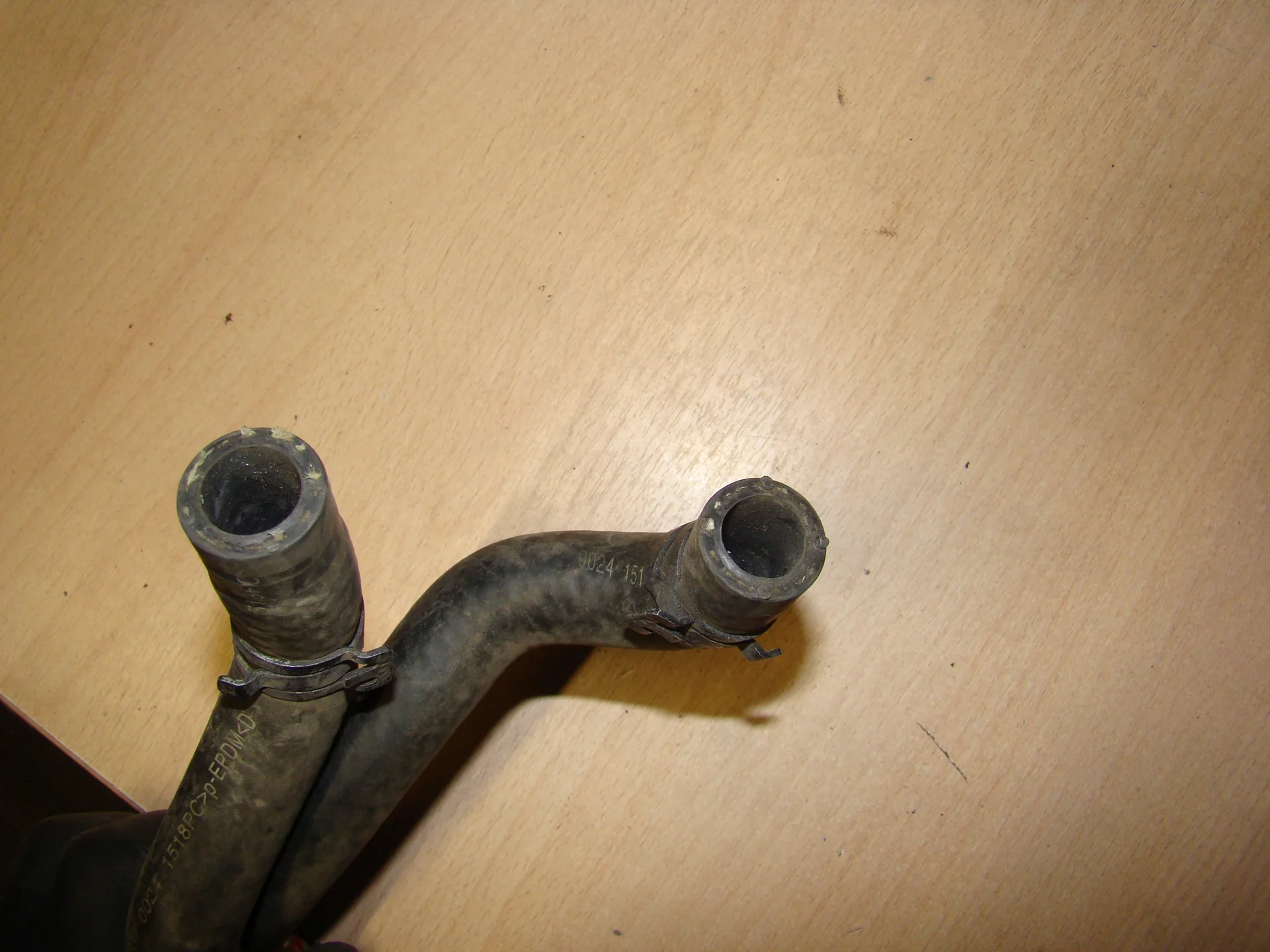Патрубок отопителя Mercedes-Benz W210  A2108300024 - миниатюра 3