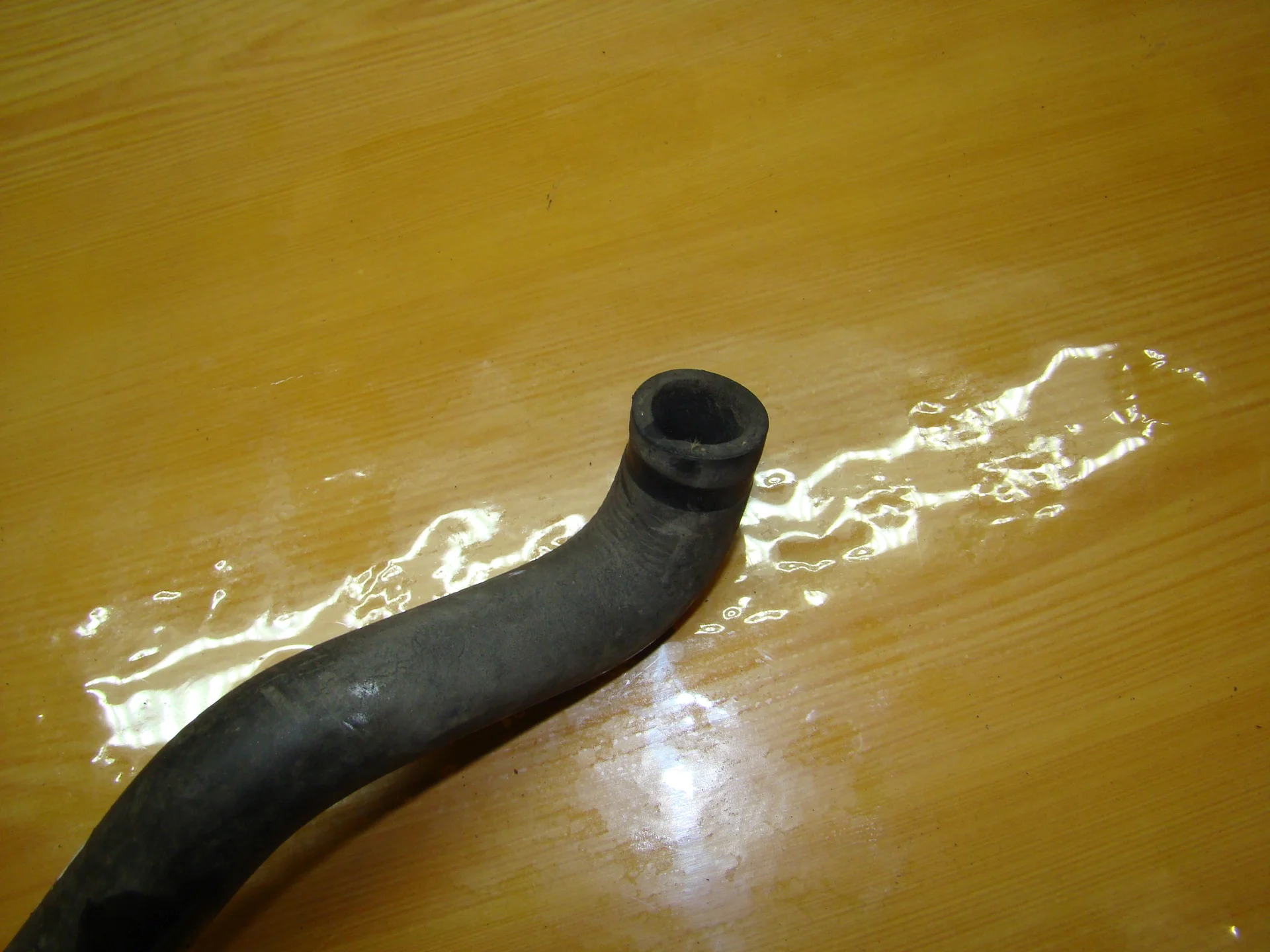 Патрубок отопителя Mercedes-Benz W210 A2108322794 - миниатюра 2