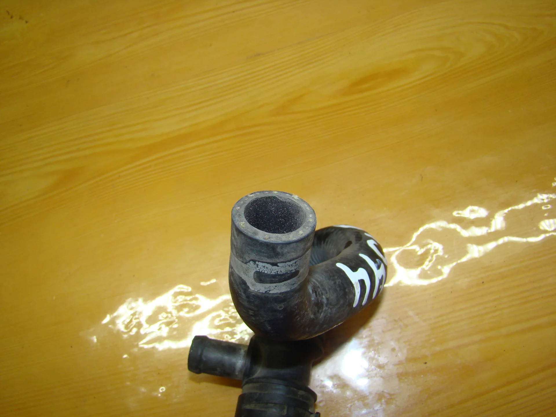 Патрубок отопителя Mercedes-Benz W221 A2218302896 - миниатюра 2