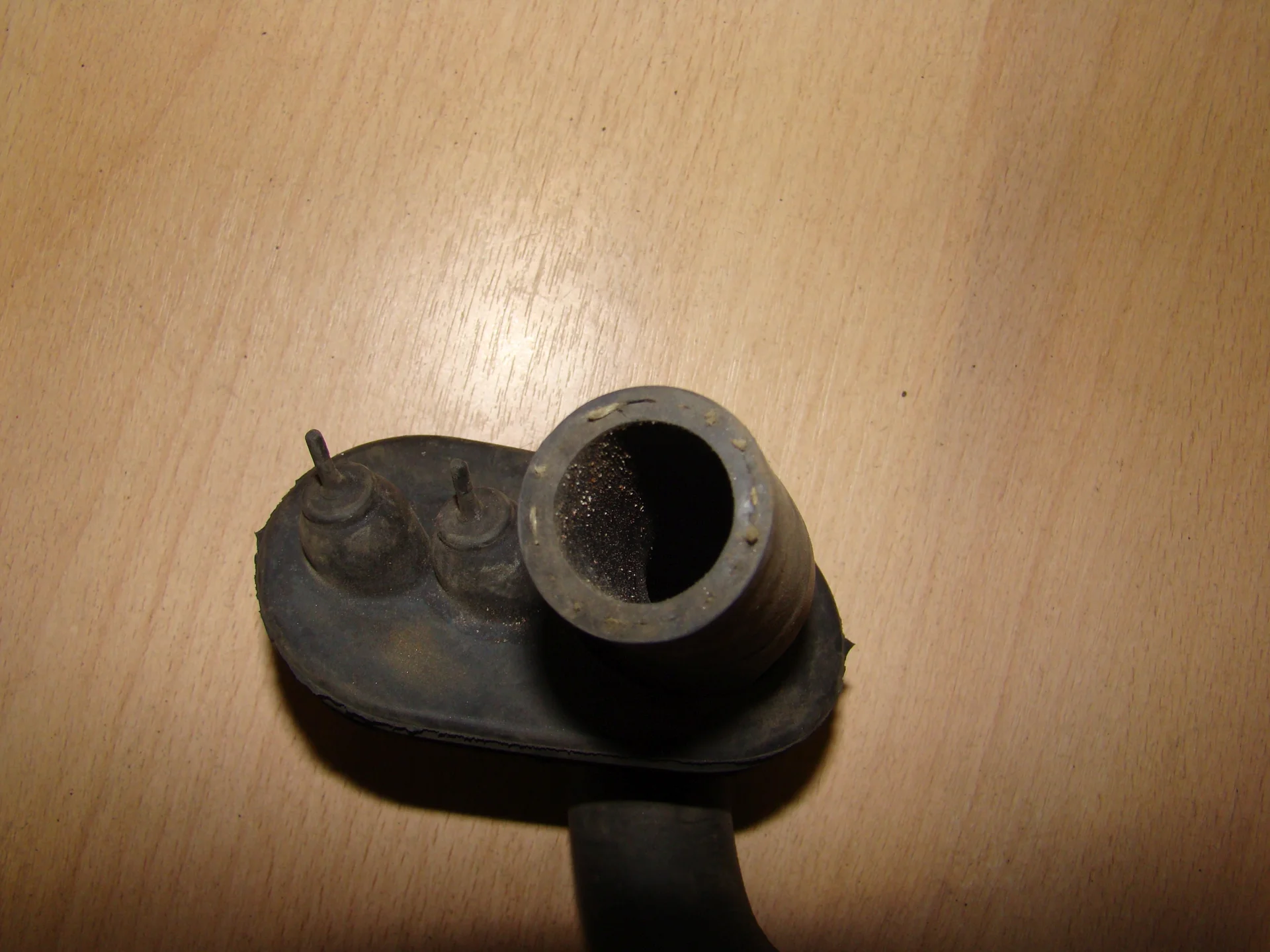 Патрубок отопителя Mercedes-Benz W210 111 A2108325094 - миниатюра 2