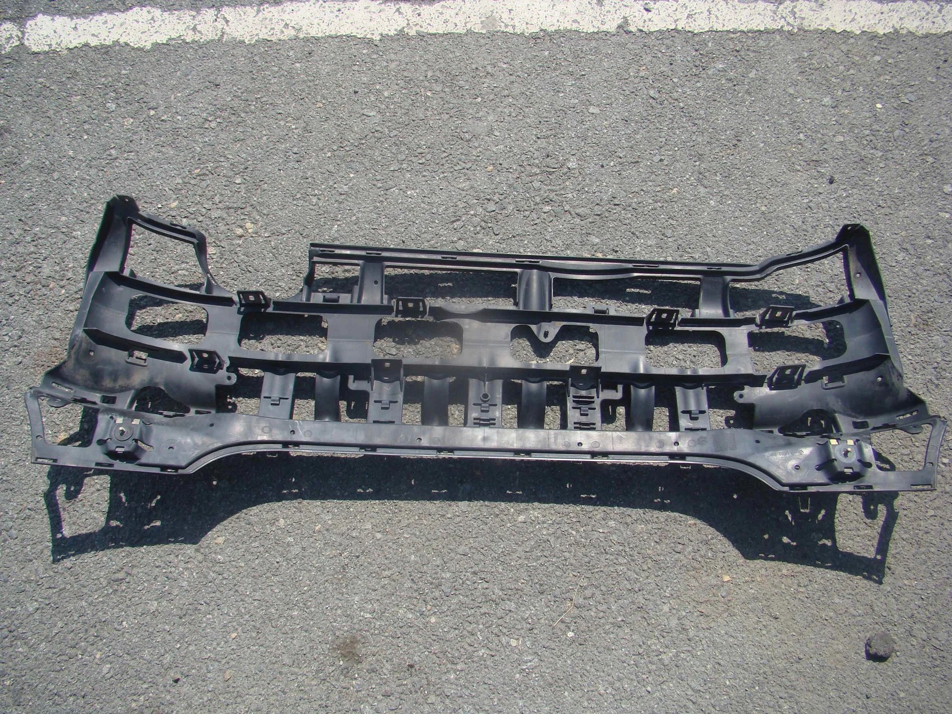 Каркас заднего бампера Mercedes-Benz CL203 A2038850665 - миниатюра 2