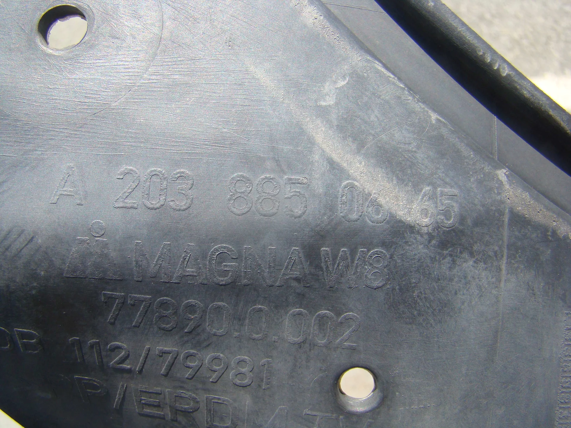 Каркас заднего бампера Mercedes-Benz CL203 A2038850665 - миниатюра 3