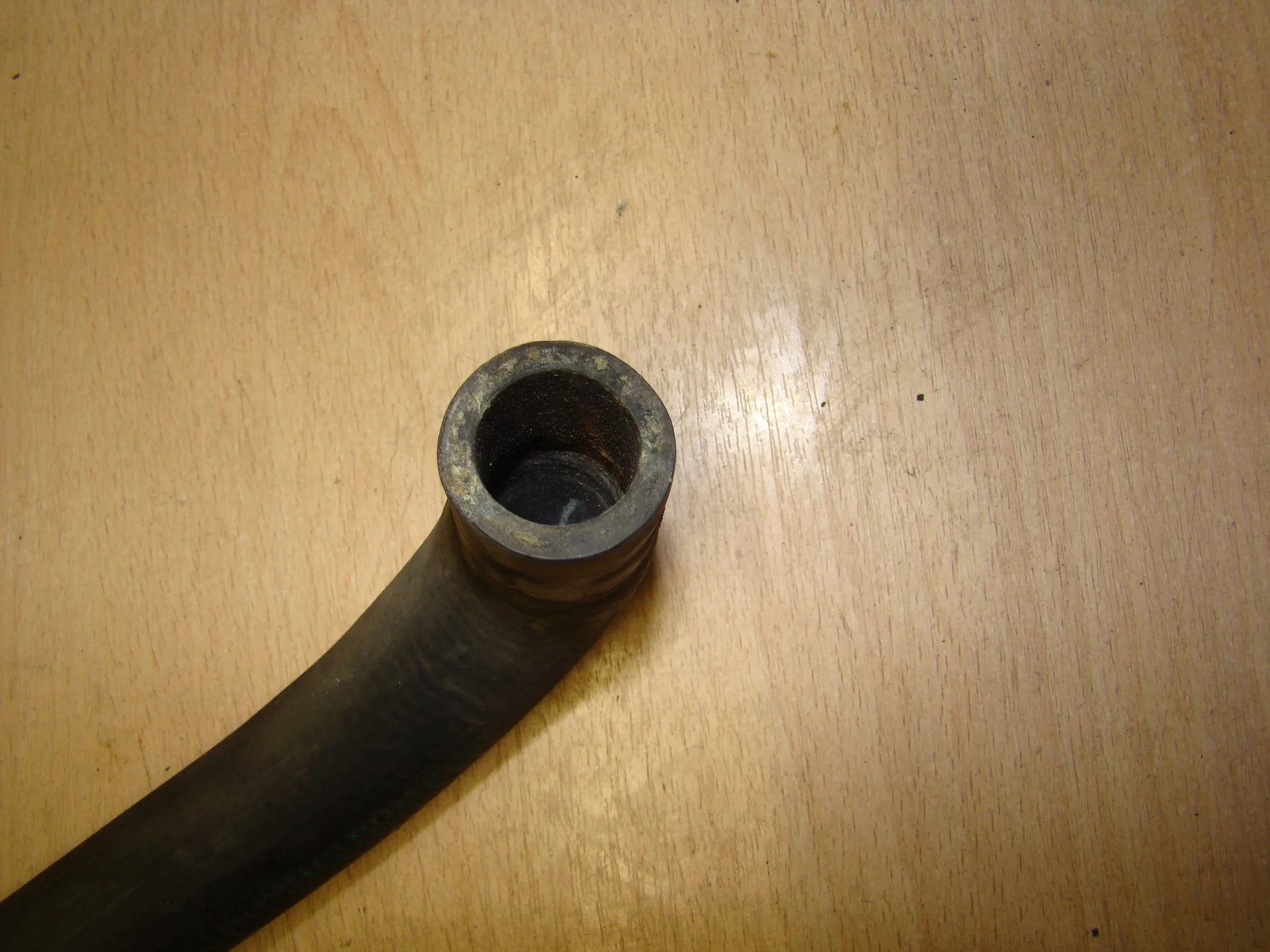 Патрубок отопителя Mercedes-Benz W203 A2038322194 - миниатюра 2