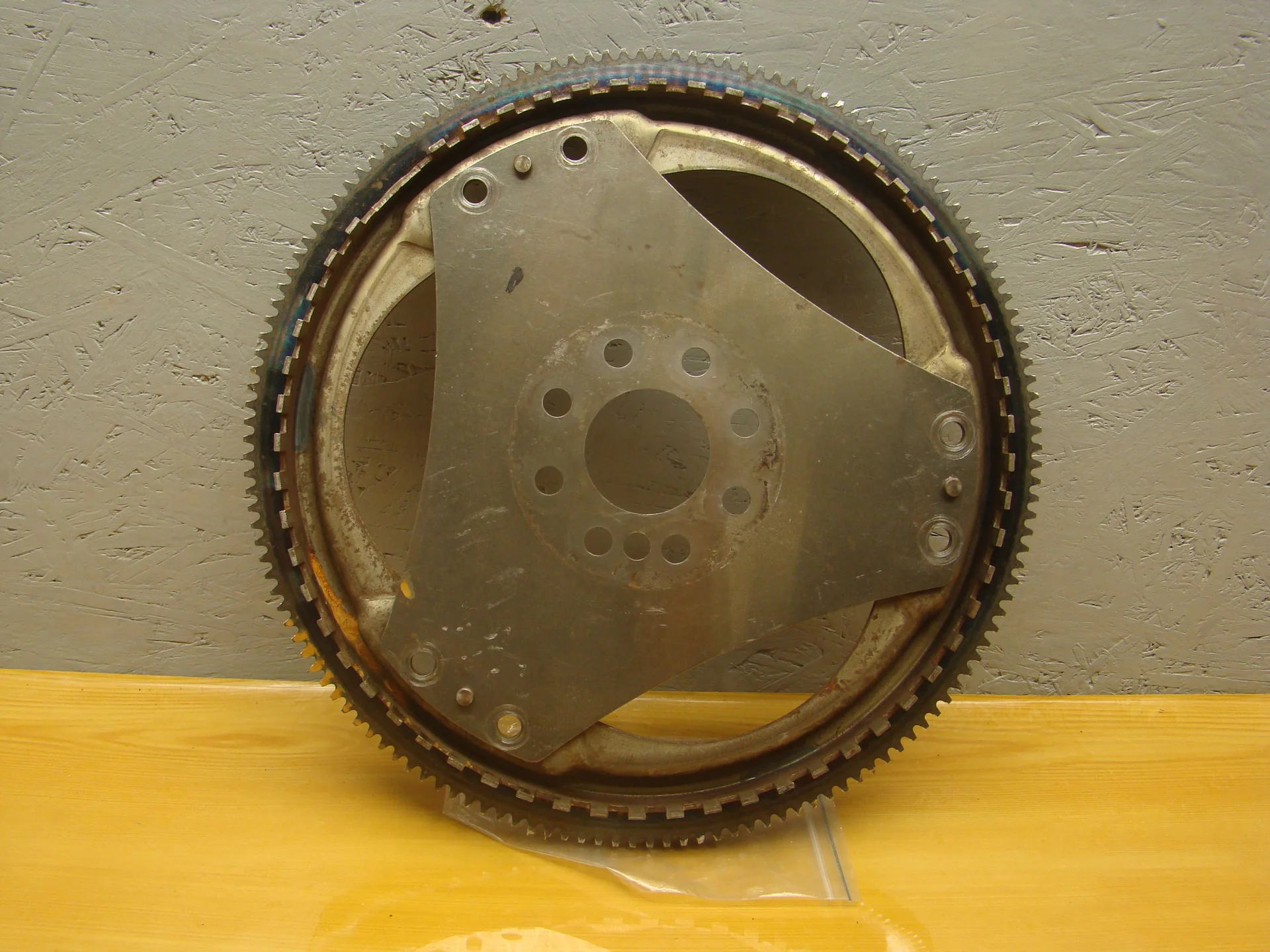 Маховик Mercedes-Benz W204 271 A2710320047 - миниатюра 2