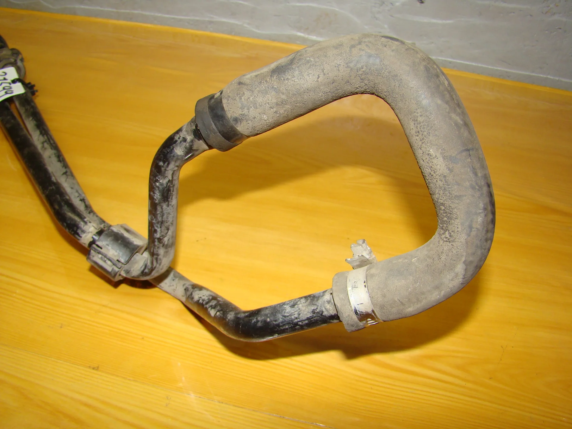 Патрубок отопителя Mercedes-Benz W168 A1685060038 - миниатюра 2