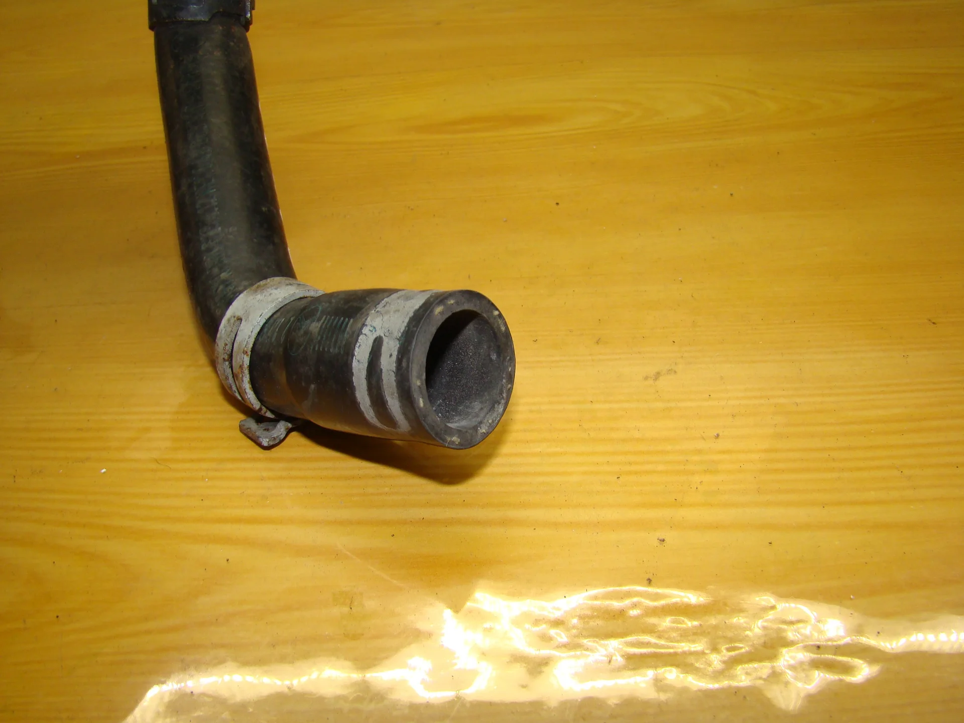 Патрубок отопителя Mercedes-Benz W210  A2108327594 - миниатюра 3